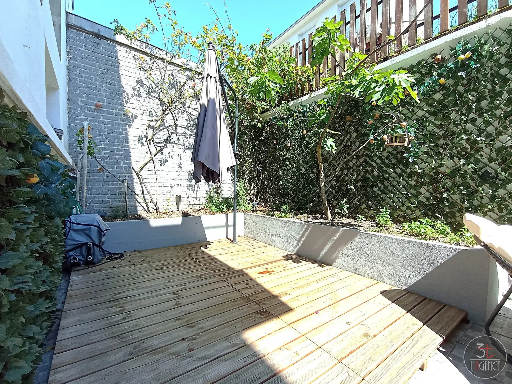 Appartement grand studio avec terrasse à Fontenay-sous-Bois proche Diderot