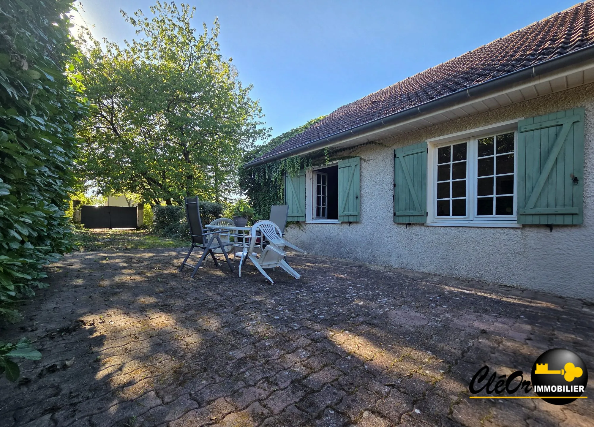 Maison individuelle à vendre à Laperrière-sur-Saône - Calme et espace
