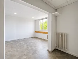 Appartement à Cournon d'Auvergne de 82 m² avec stationnement et cave