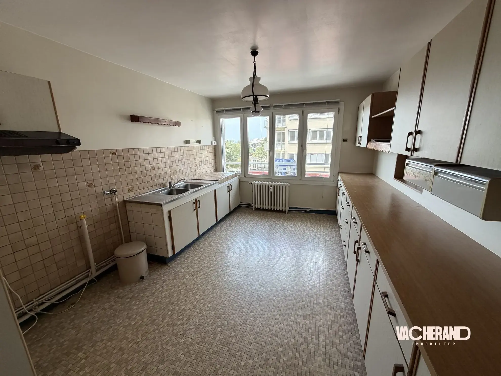 Appartement de 133 m² avec ascenseur, parking et potentiel à Boulogne-sur-Mer