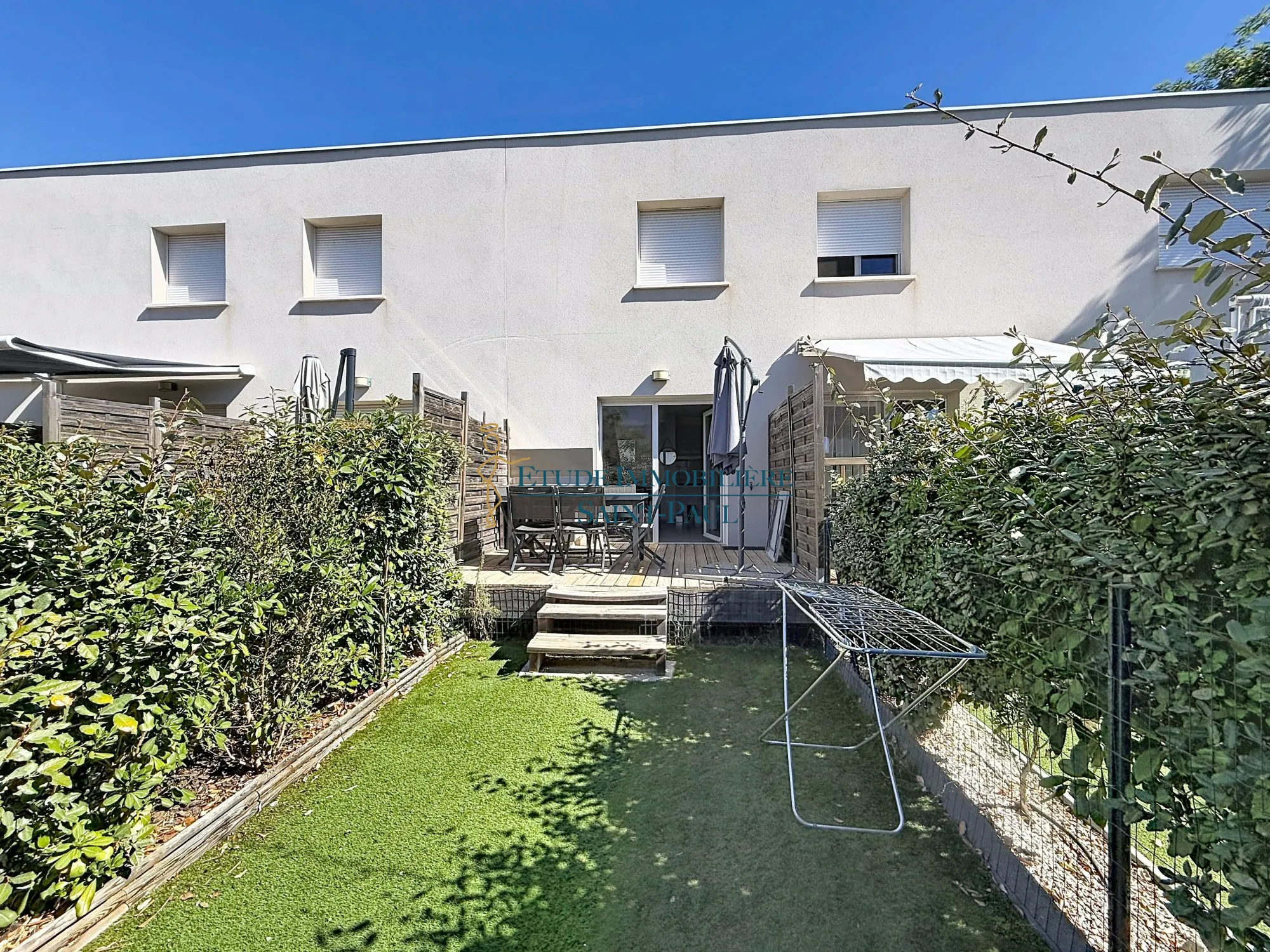 Villa T2 cabine avec jardin, piscine et parking sécurisé à Sérignan