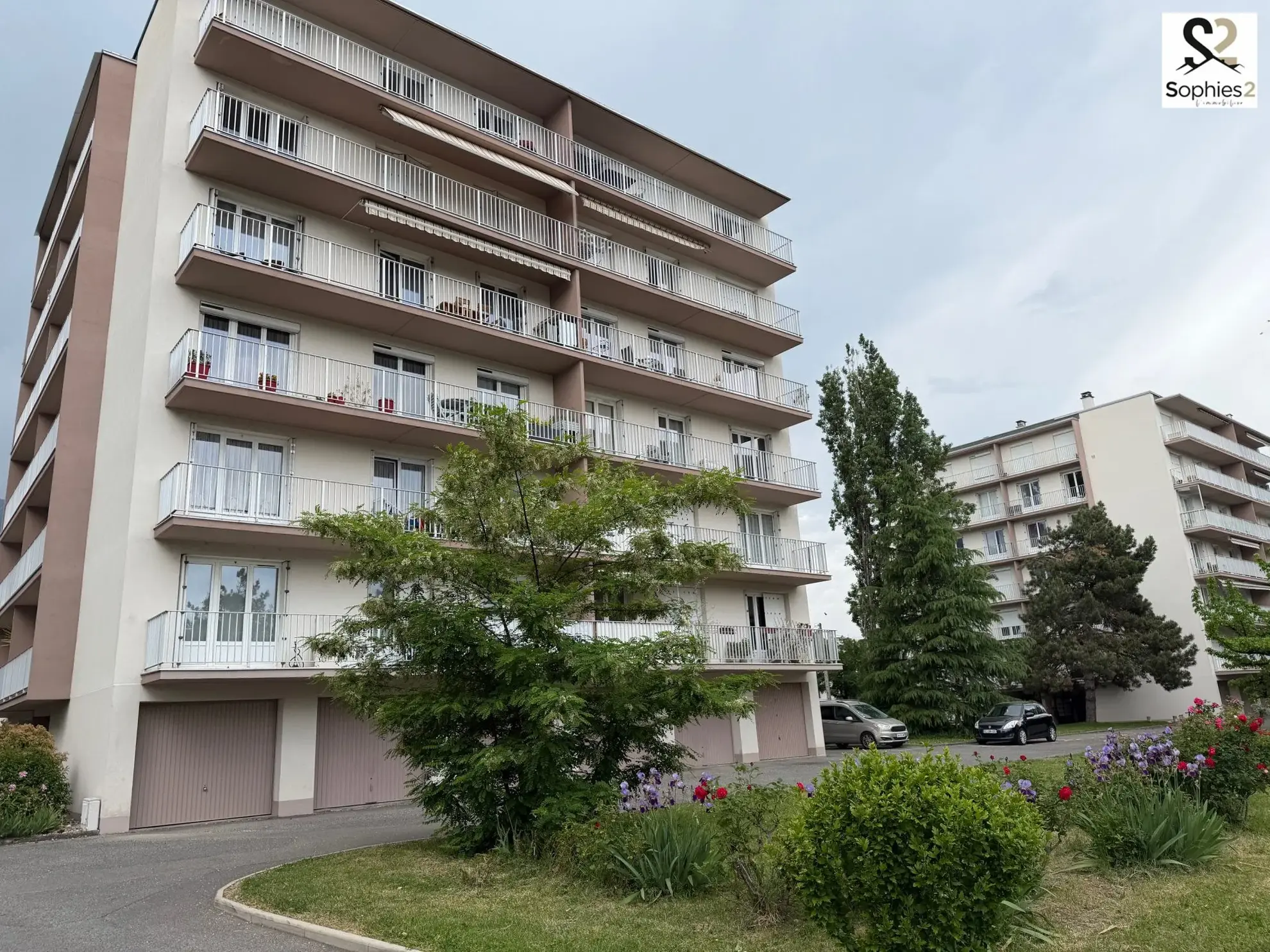 Bel appartement T5 avec balcon à Chirolles, dernier étage, potentiel de rénovation
