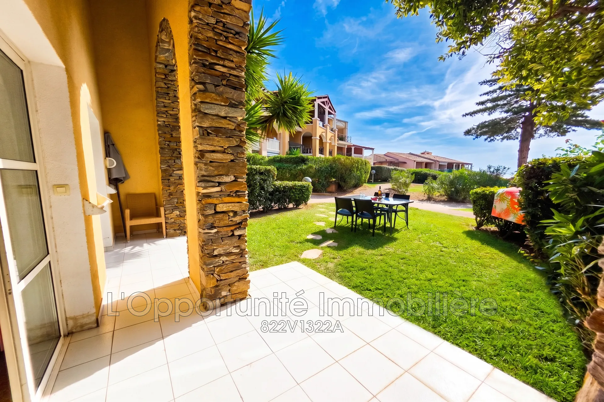 Bel appartement 3 pièces avec terrasse proche mer à Cap Estérel