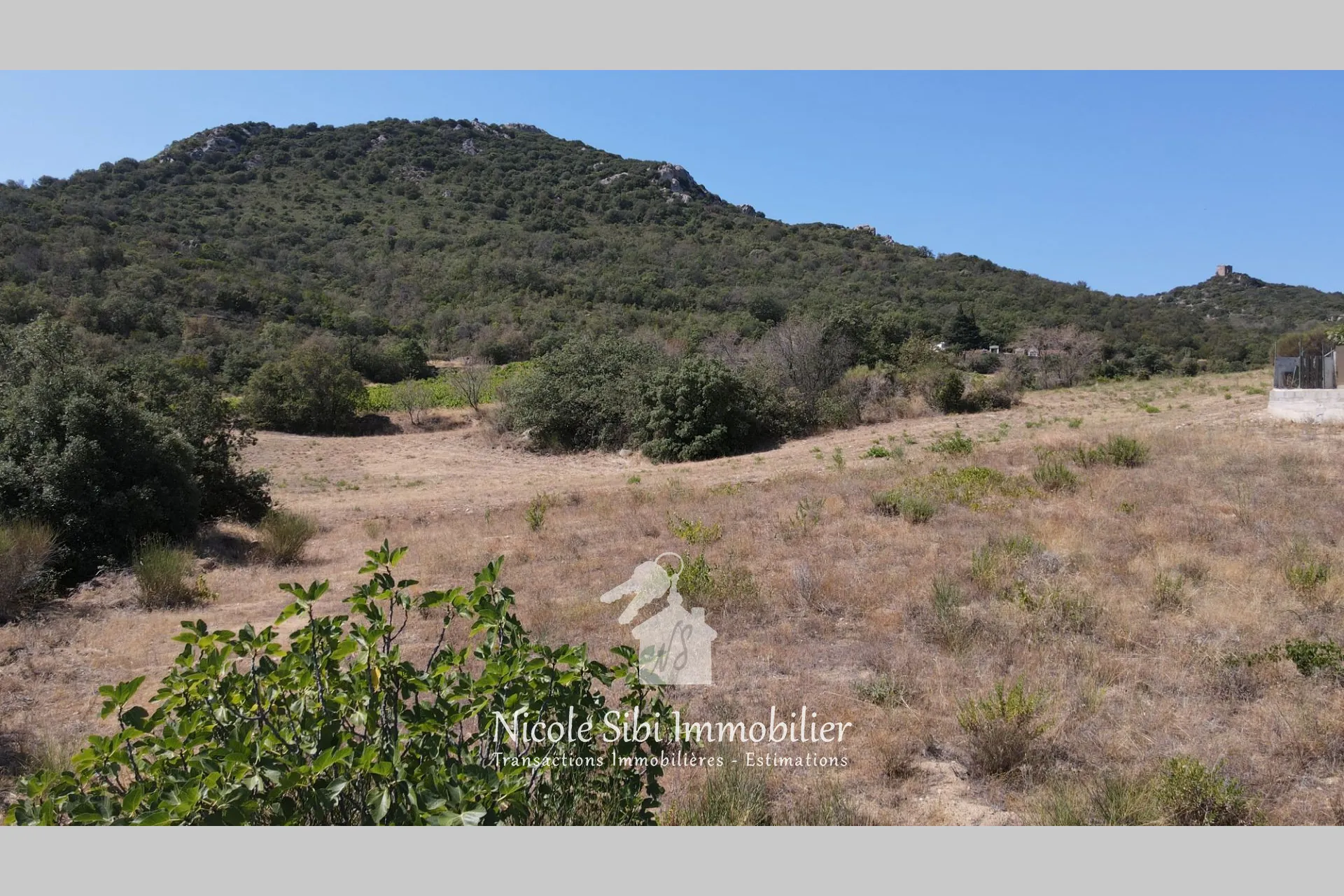 Terrain agricole à Lansac pour activités de loisir – 820 m²