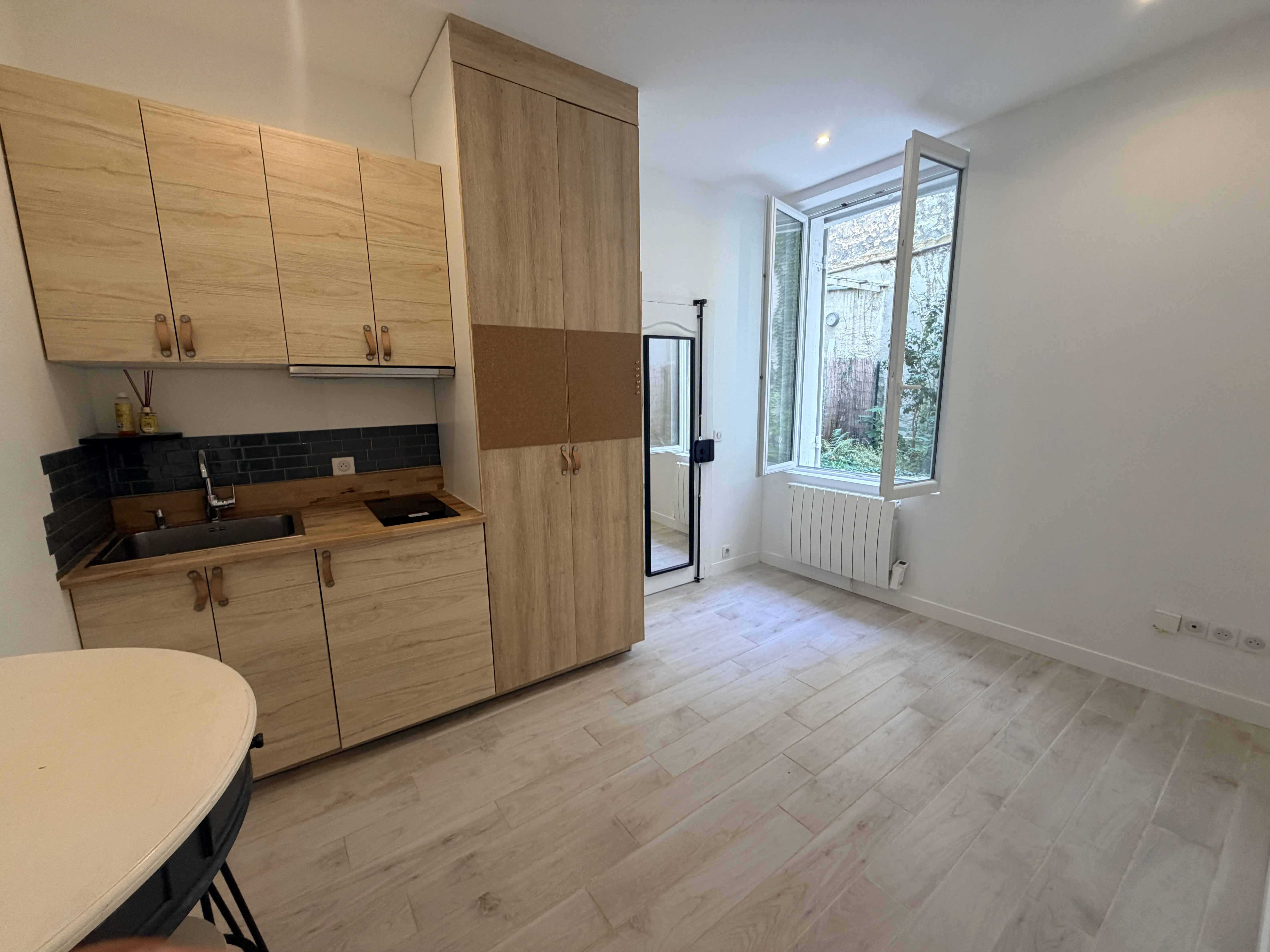 Charmant studio rénové de 13,67 m² à Paris 14e, secteur Pernety
