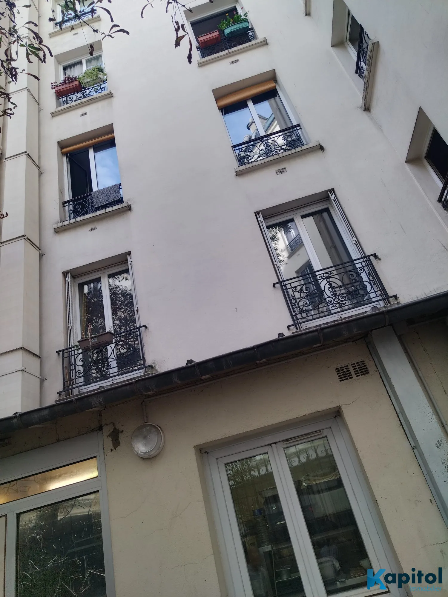 Fonds de commerce restaurant avec terrasse à Paris 15 - Emplacement idéal 