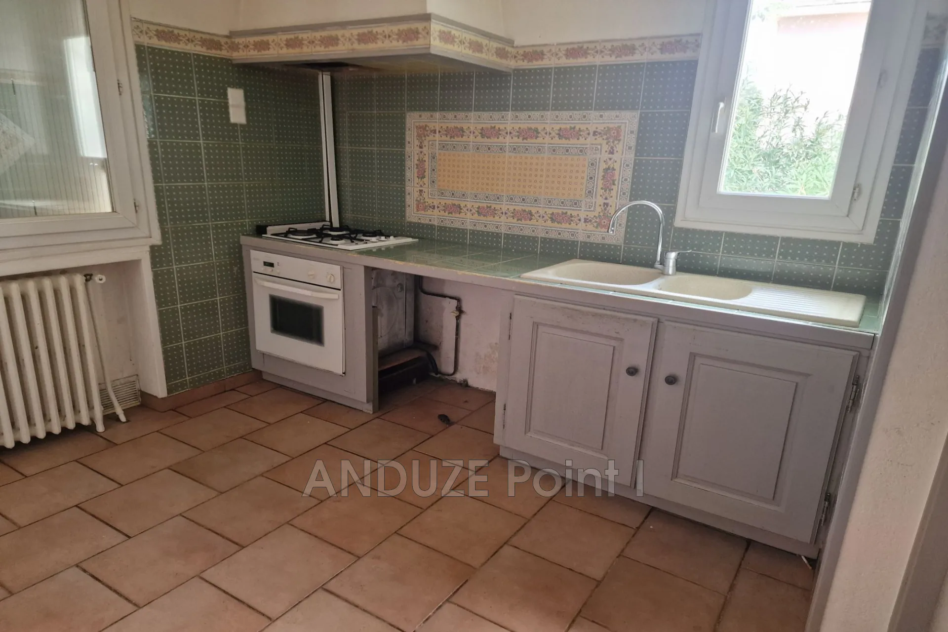 À vendre maison 6 pièces à Alès, confort et surface idéale 