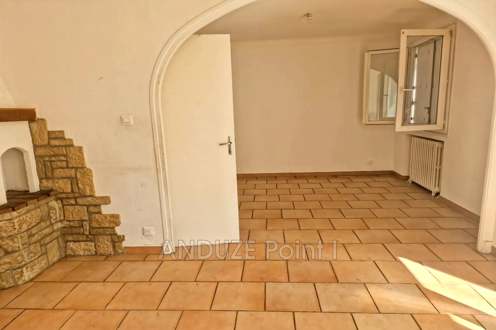 À vendre maison 6 pièces à Alès, confort et surface idéale 