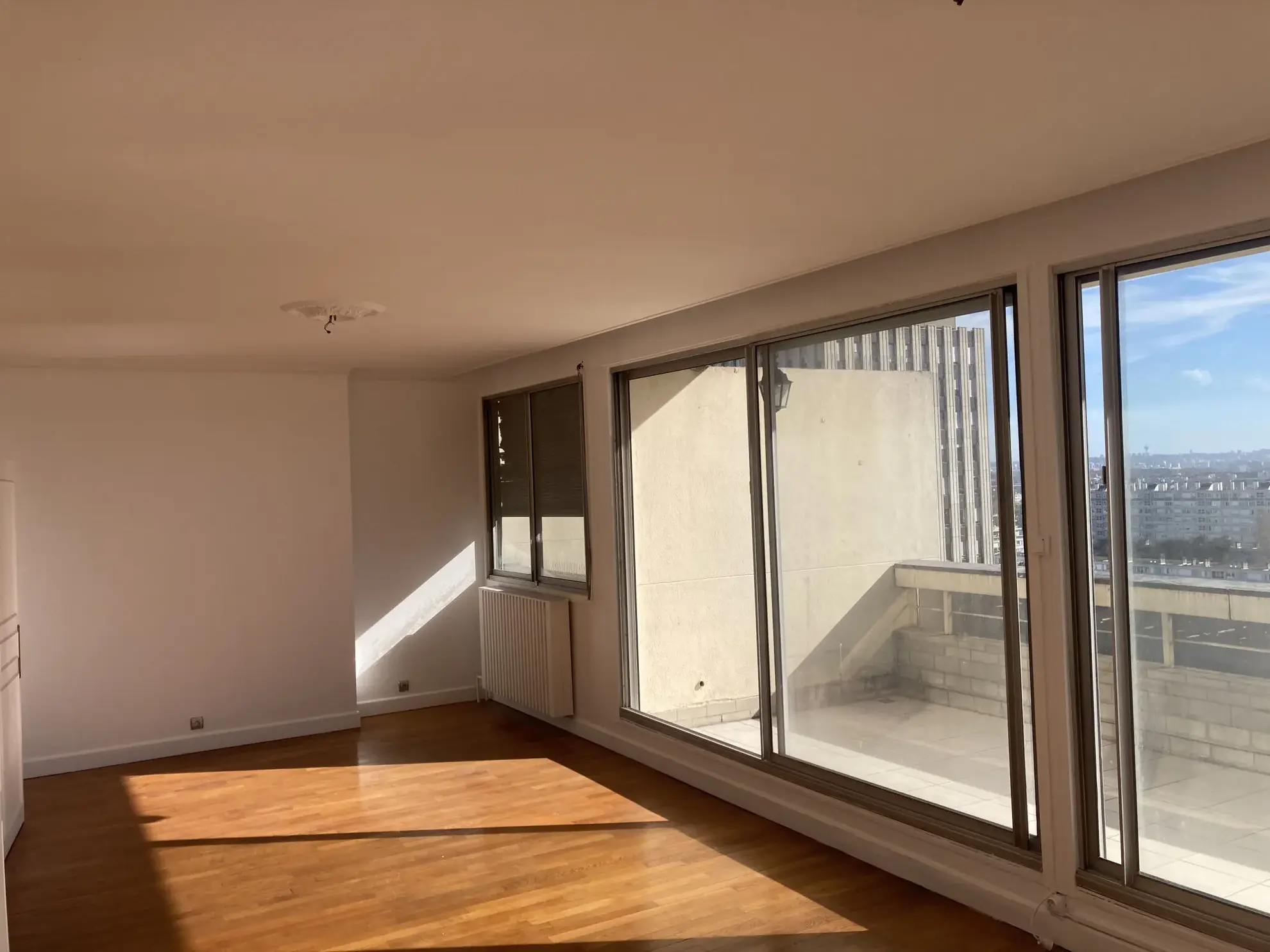 Bel appartement 5 pièces avec terrasse à Sarcelles 