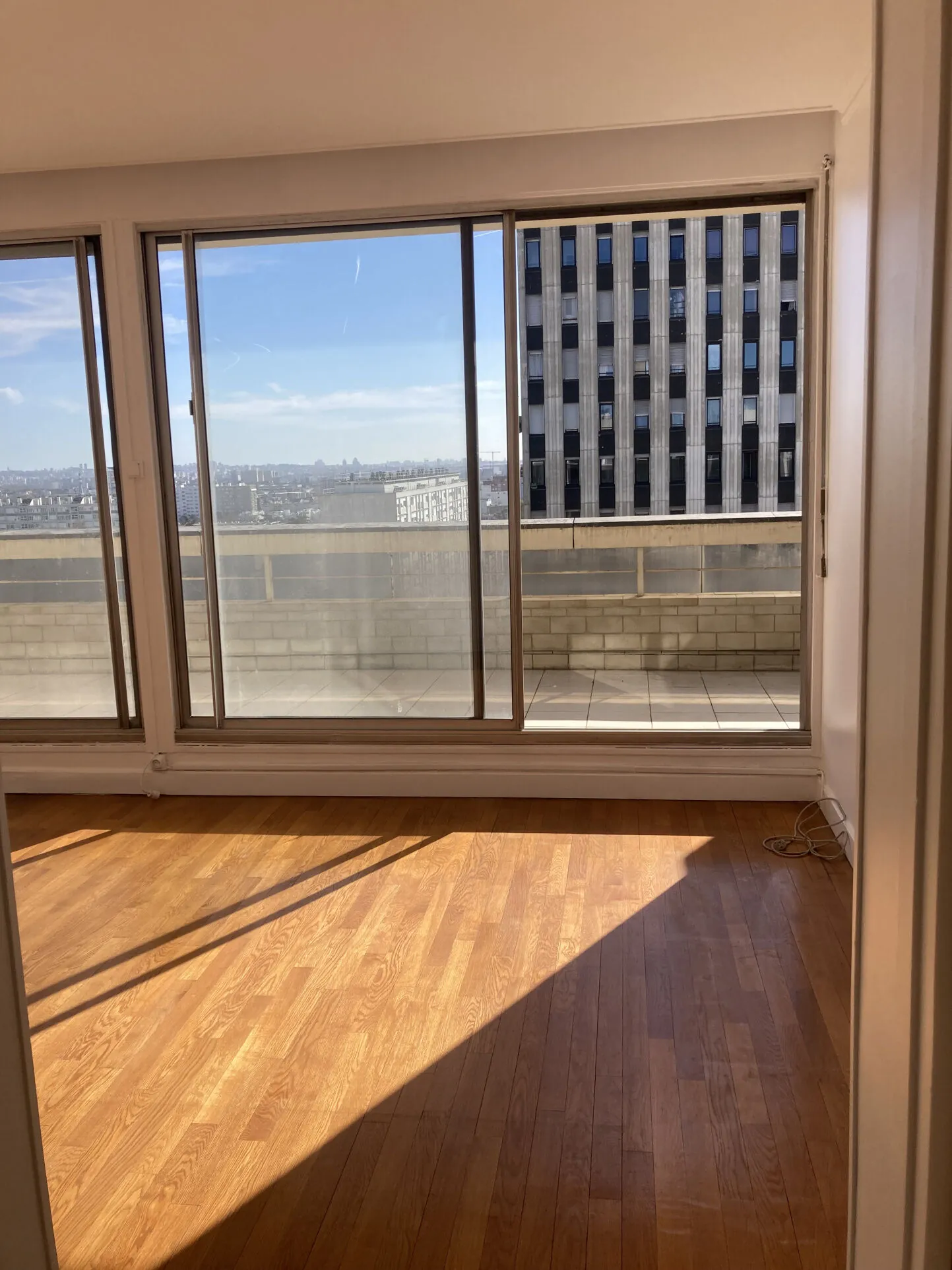 Bel appartement 5 pièces avec terrasse à Sarcelles 