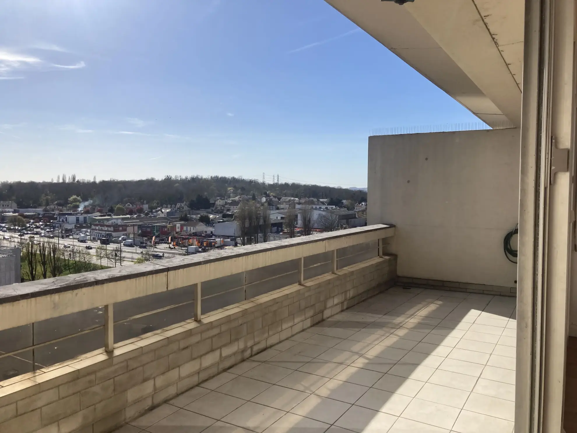 Bel appartement 5 pièces avec terrasse à Sarcelles 