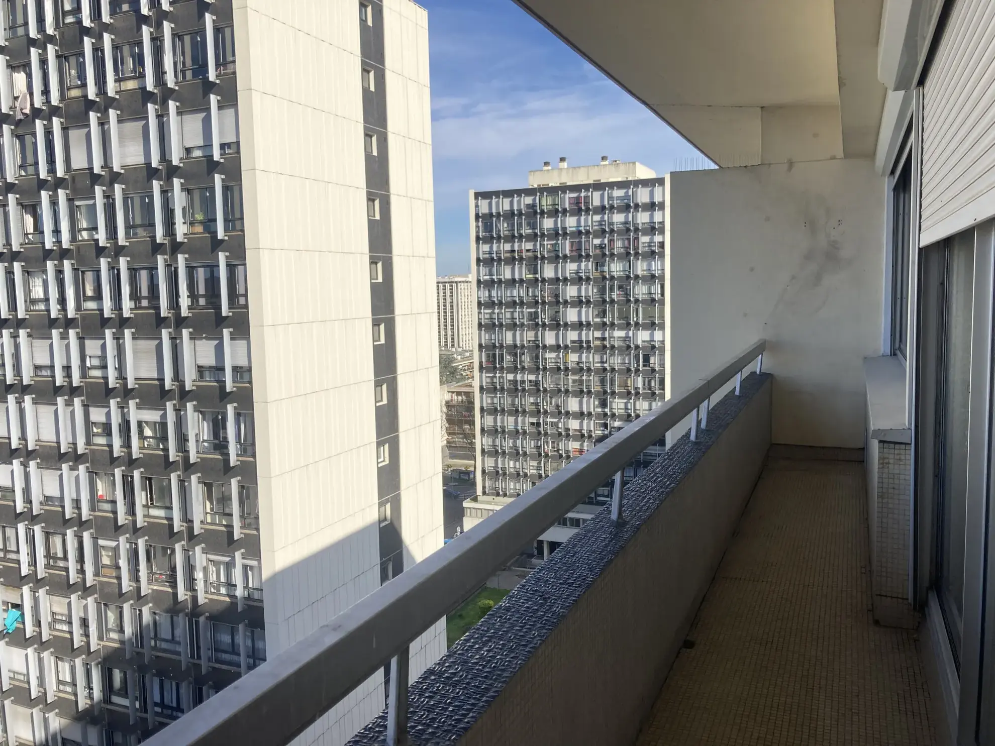 Bel appartement 5 pièces avec terrasse à Sarcelles 