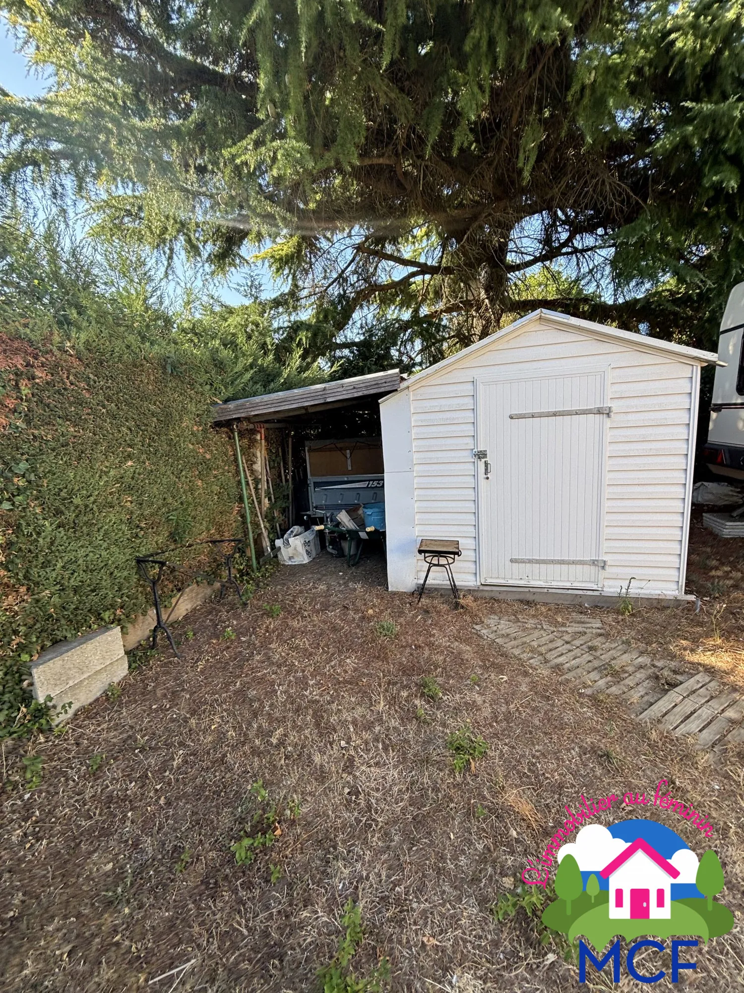 Pavillon de 50 m² à Bueil pour Investissement Locatif avec Garage et Jardin 