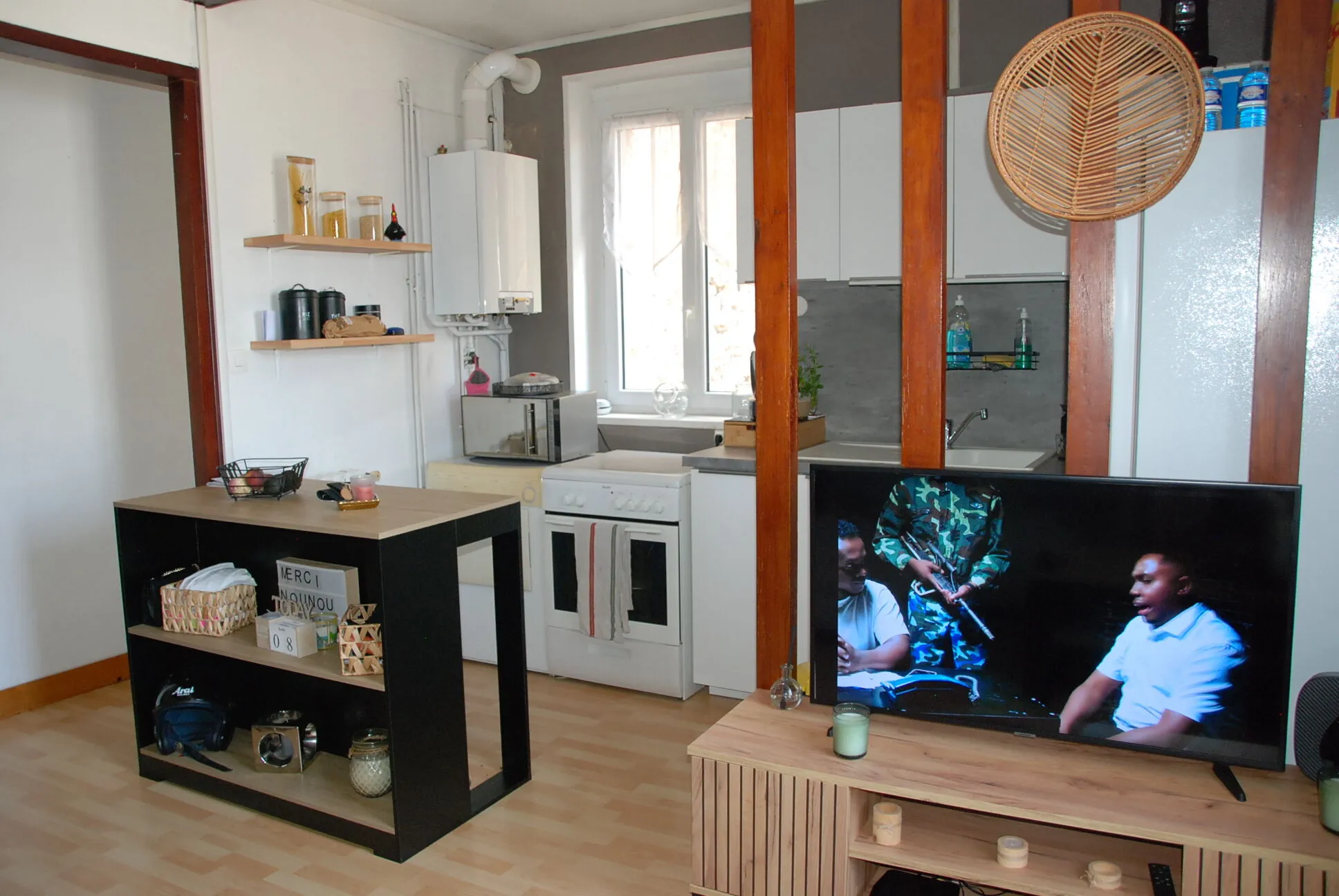 Investissement immobilier à Fécamp : Appartement lumineux en centre-ville avec locataire en place