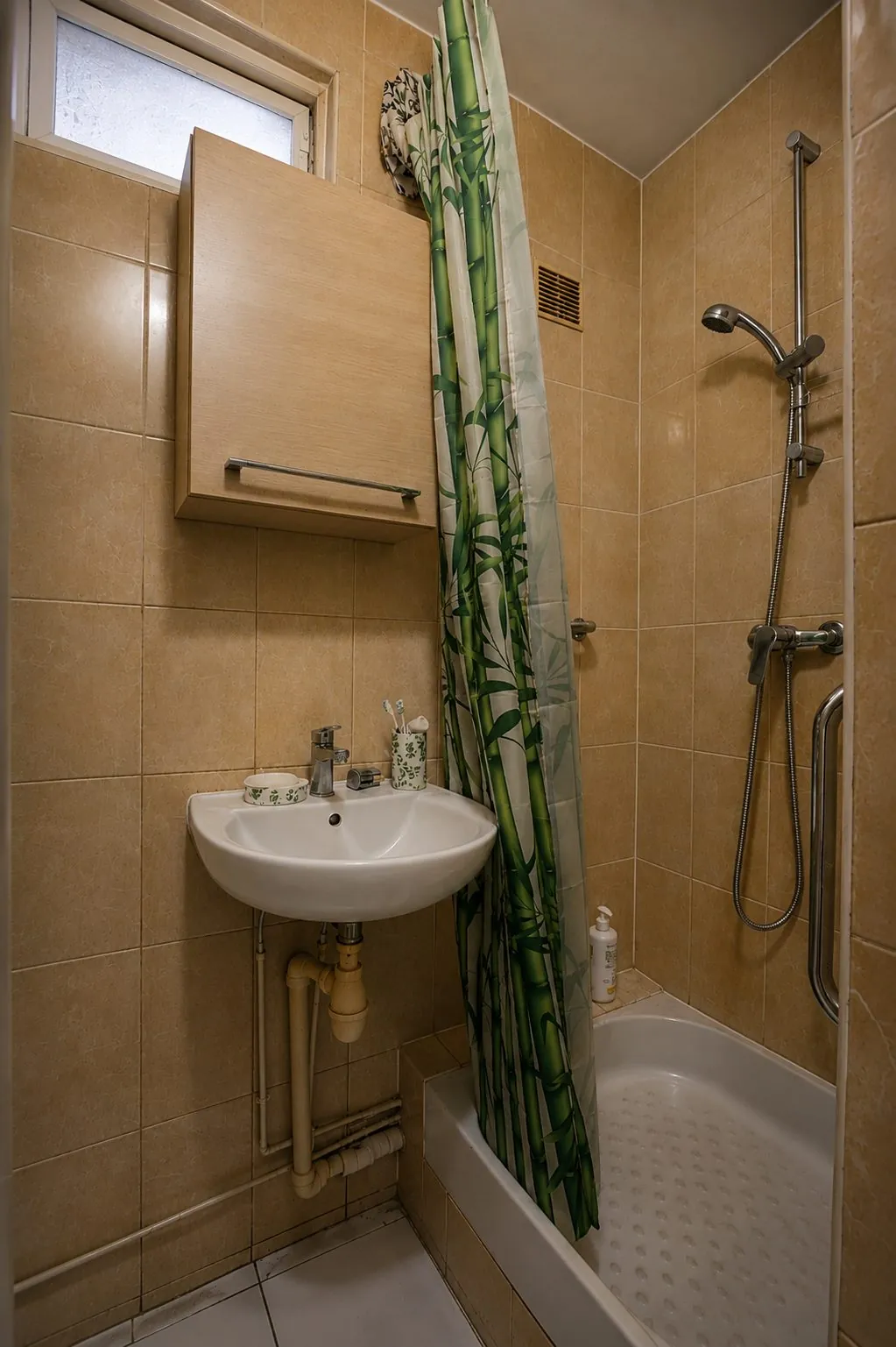 Studio à Montreuil proche métro Robespierre - 15,29 m² à rénover 