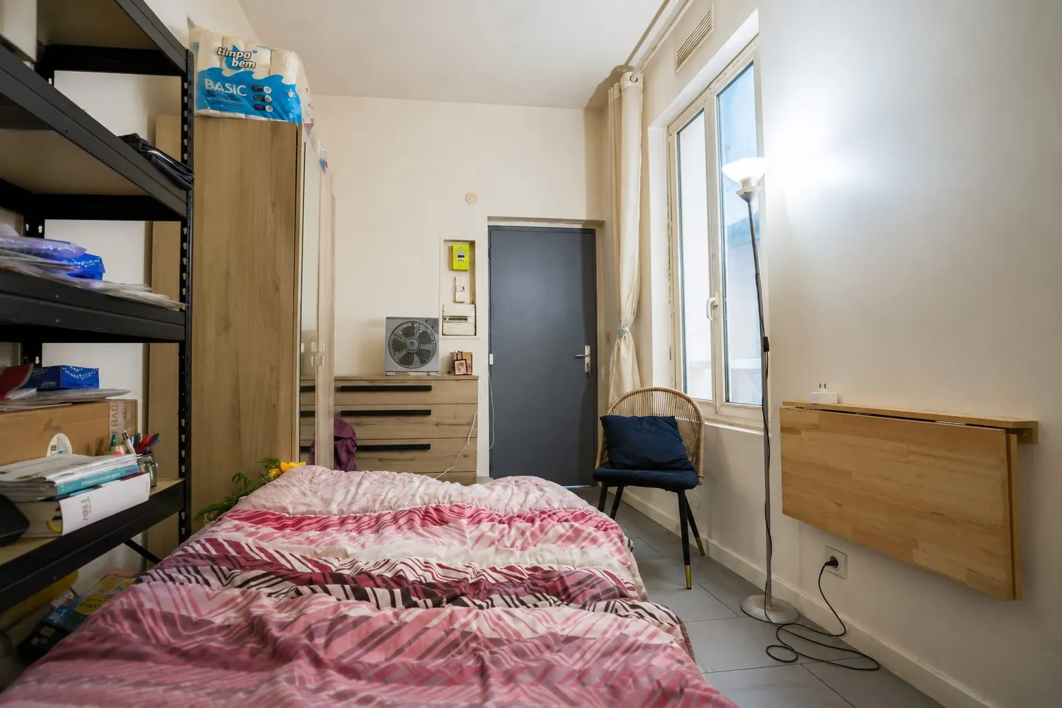 Studio à Montreuil proche métro Robespierre - 15,29 m² à rénover 