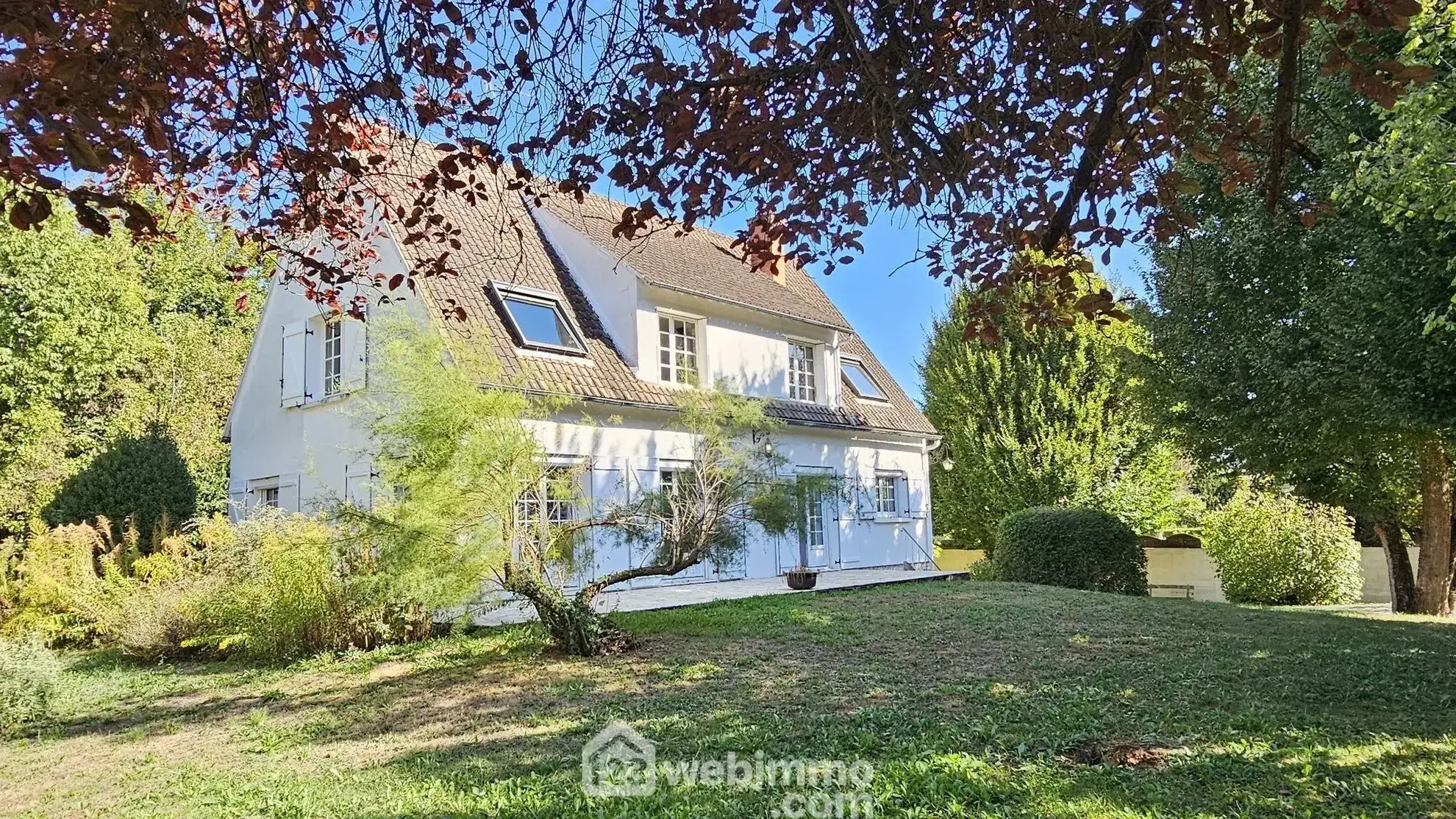Maison familiale de 161 m² avec jardin arboré à Le Malesherbois