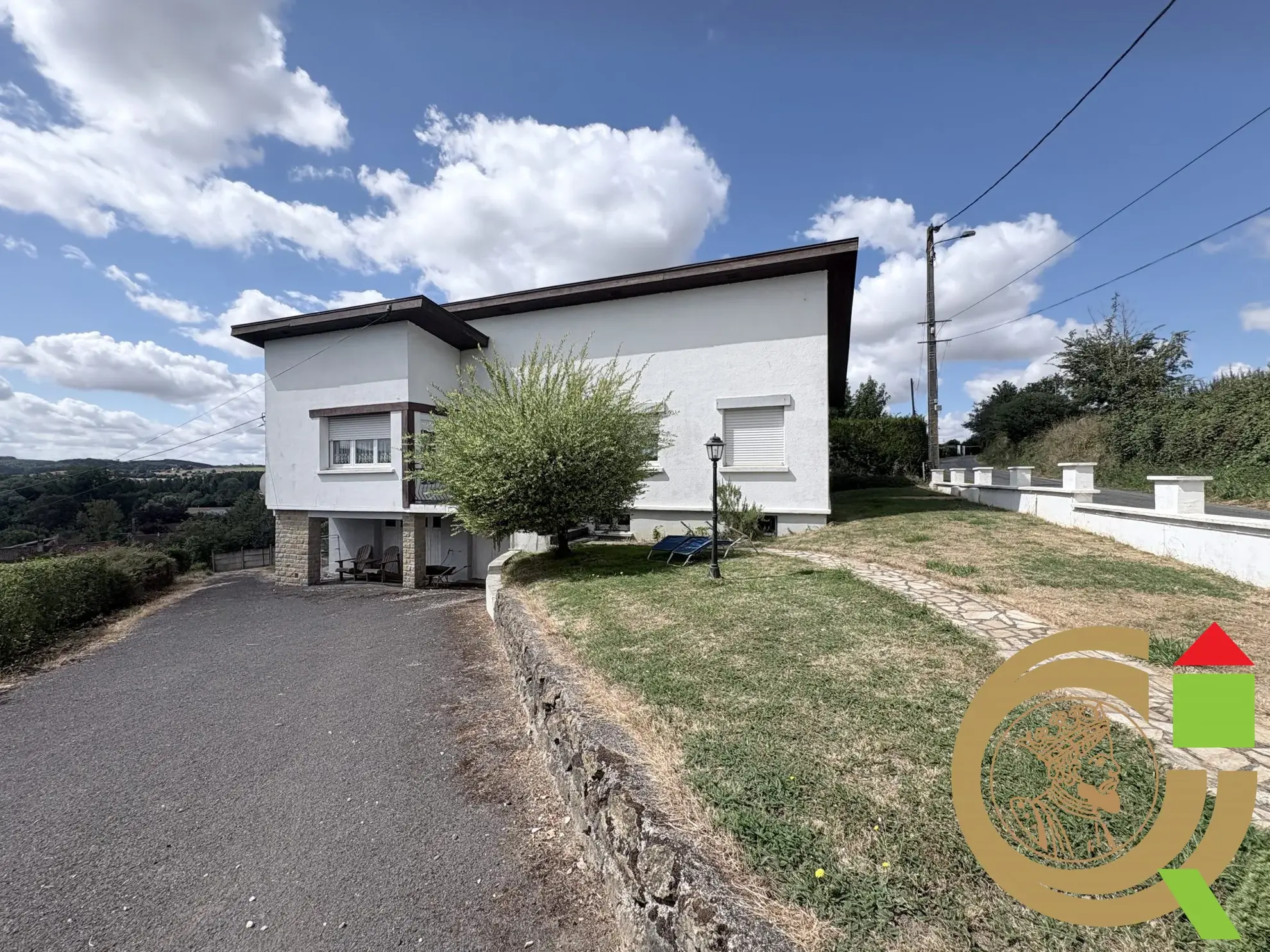 Maison individuelle avec vue dégagée à Contes - 3 chambres, sous-sol, terrain 1607 m²
