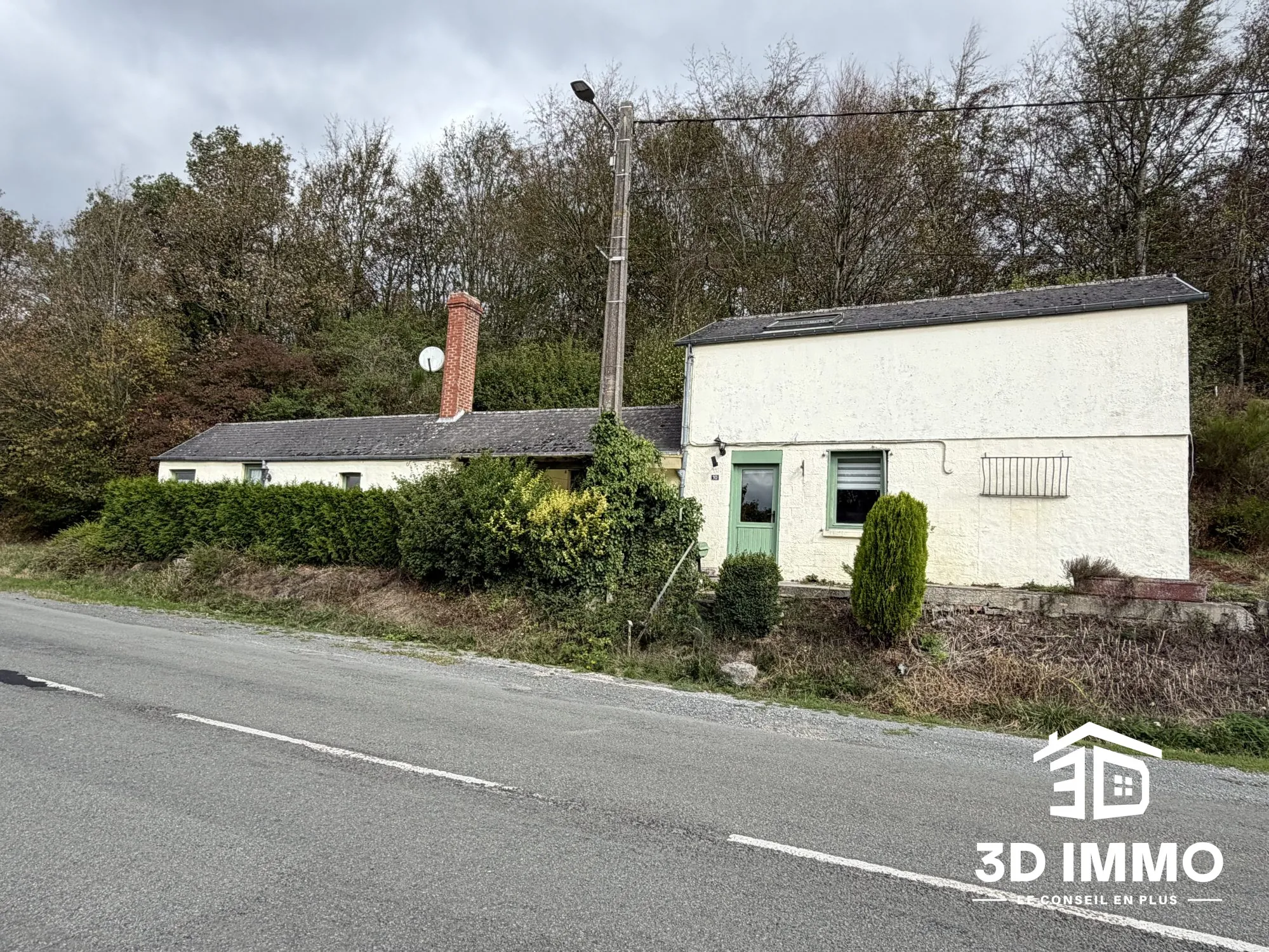 Maison à rénover avec jardin et terrain face en proche frontière belge et Valjoly