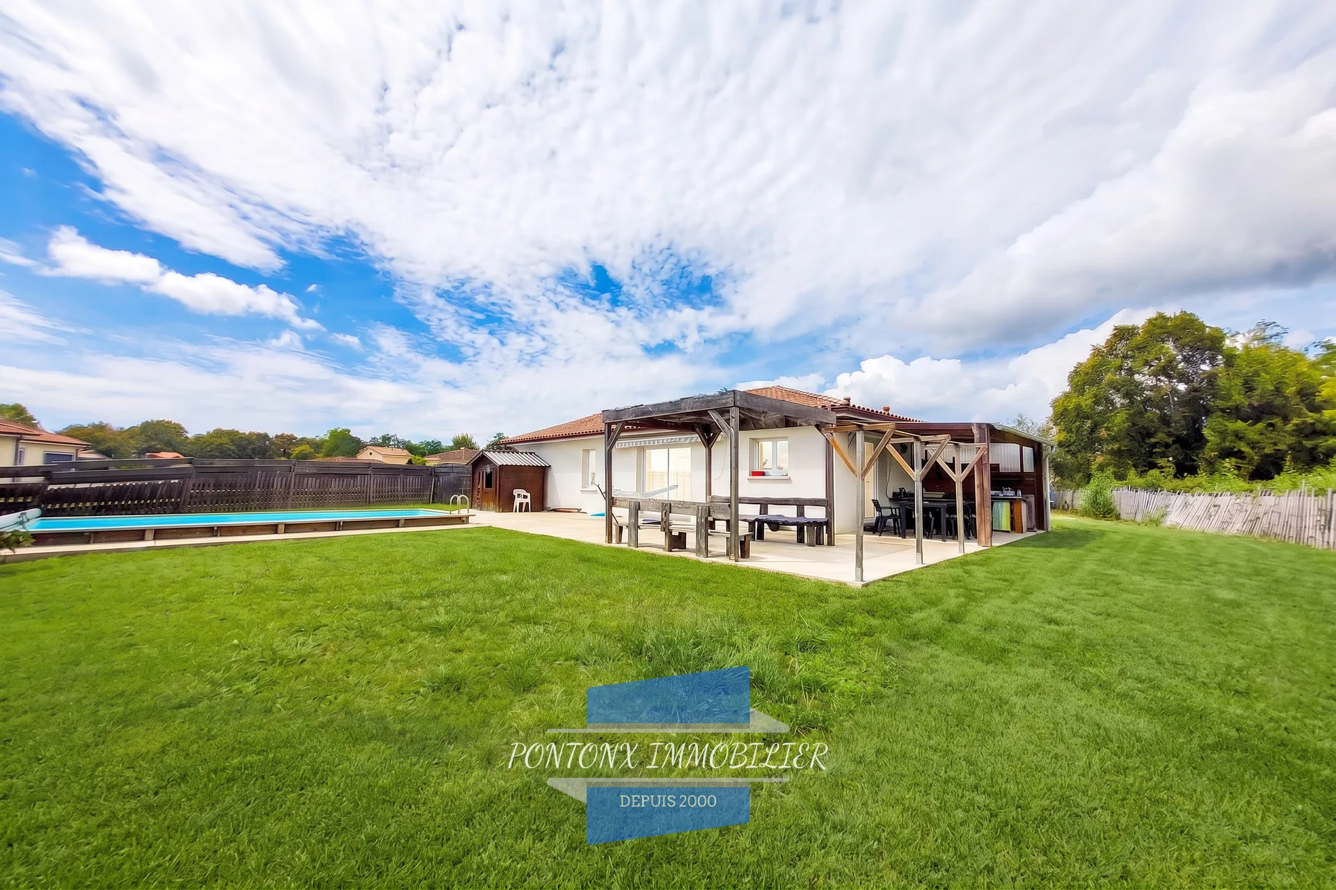 Vente maison 4 pièces à Saint Geours d'Auribat avec piscine et garage