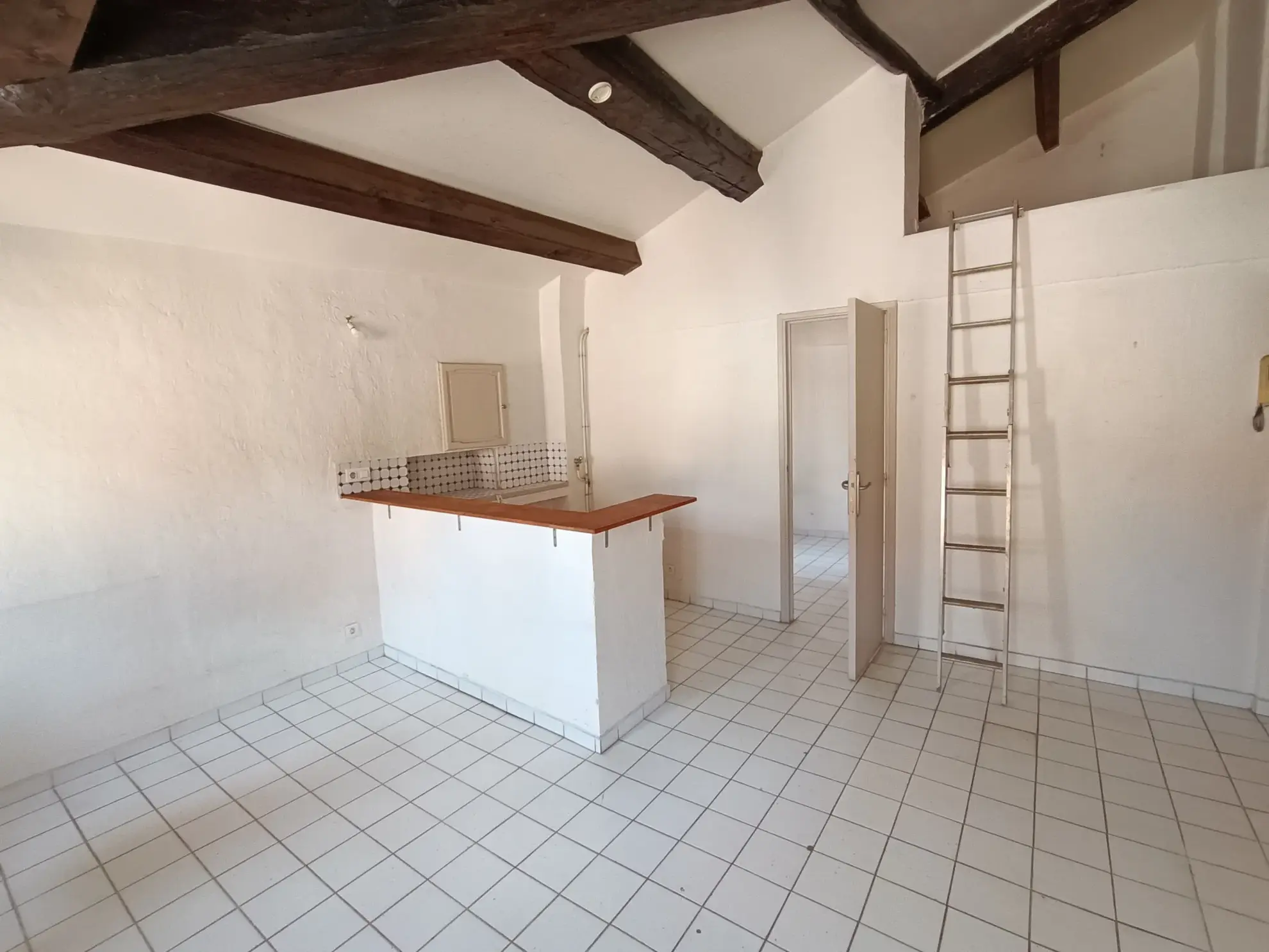 A vendre appartement T2 rénové au centre-ville de Toulon