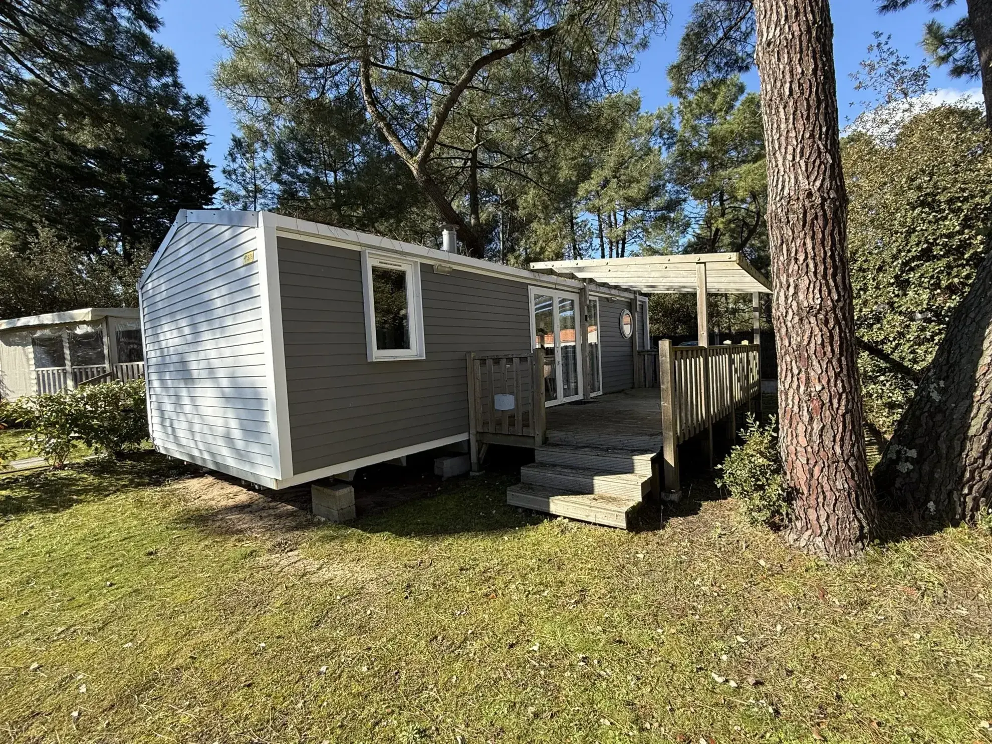 Mobil-home 3 chambres à Saint-Jean-de-Monts avec piscine et proximité mer