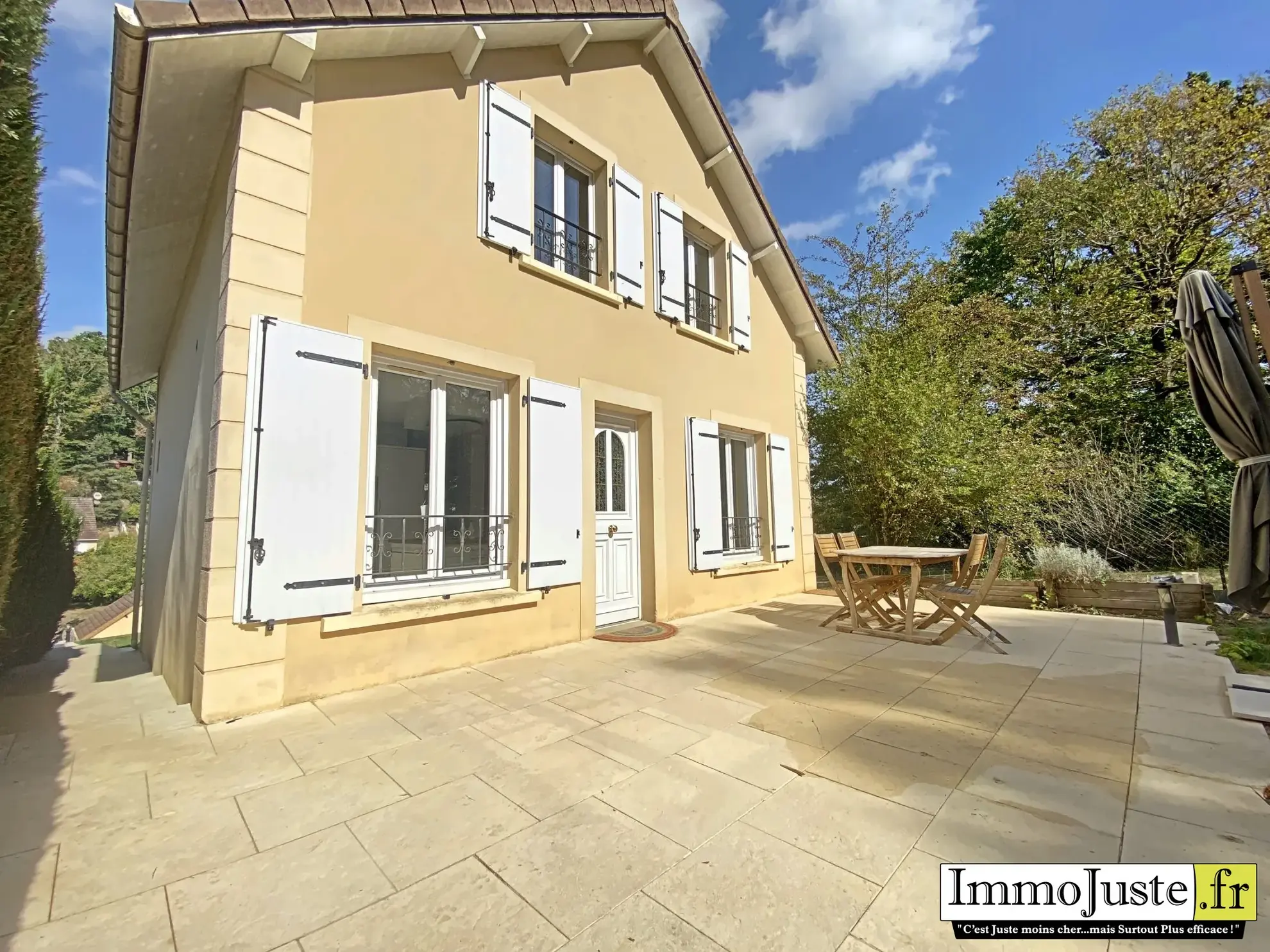 Maison individuelle rénovée de 81 m² avec terrain à Les Essarts-le-Roi