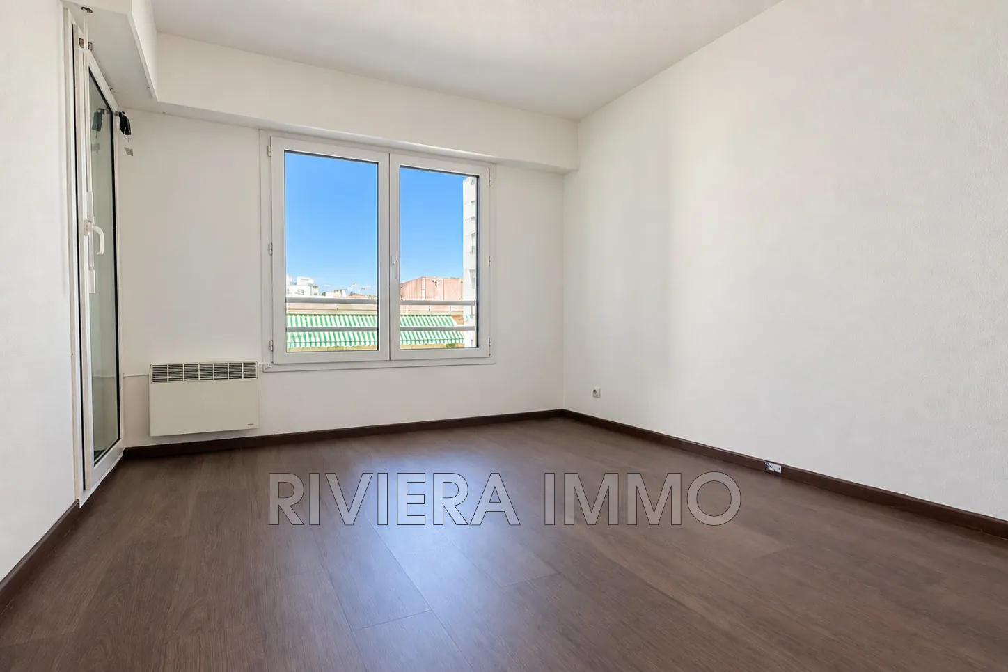 Appartement 2 pièces avec grande terrasse à Cannes Carnot