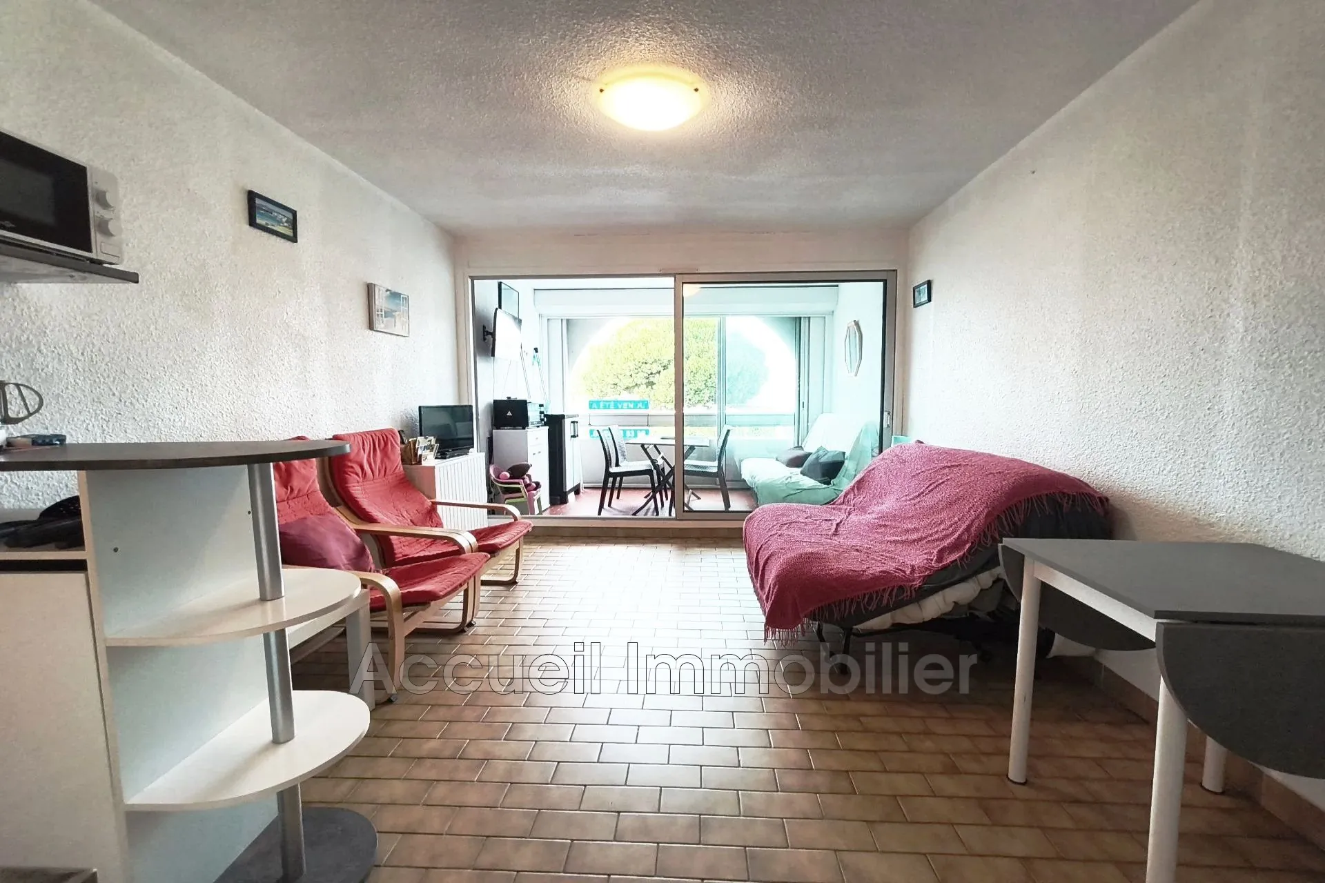 Studio cabine avec loggia, piscine et proche plage à Le Grau du Roi