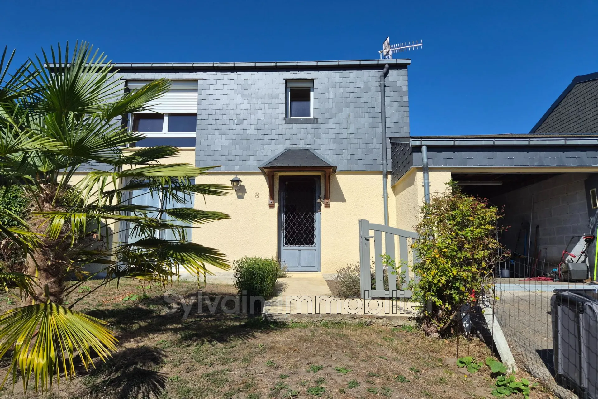 Maison familiale avec jardin et garage à Ferrières-en-Bray - 3 chambres