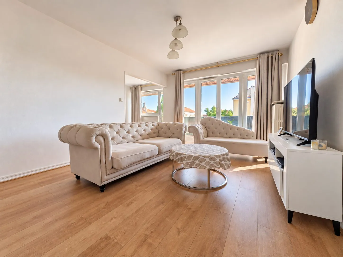 Appartement meublé de 75 m² avec balcon, garage et cave à Metz