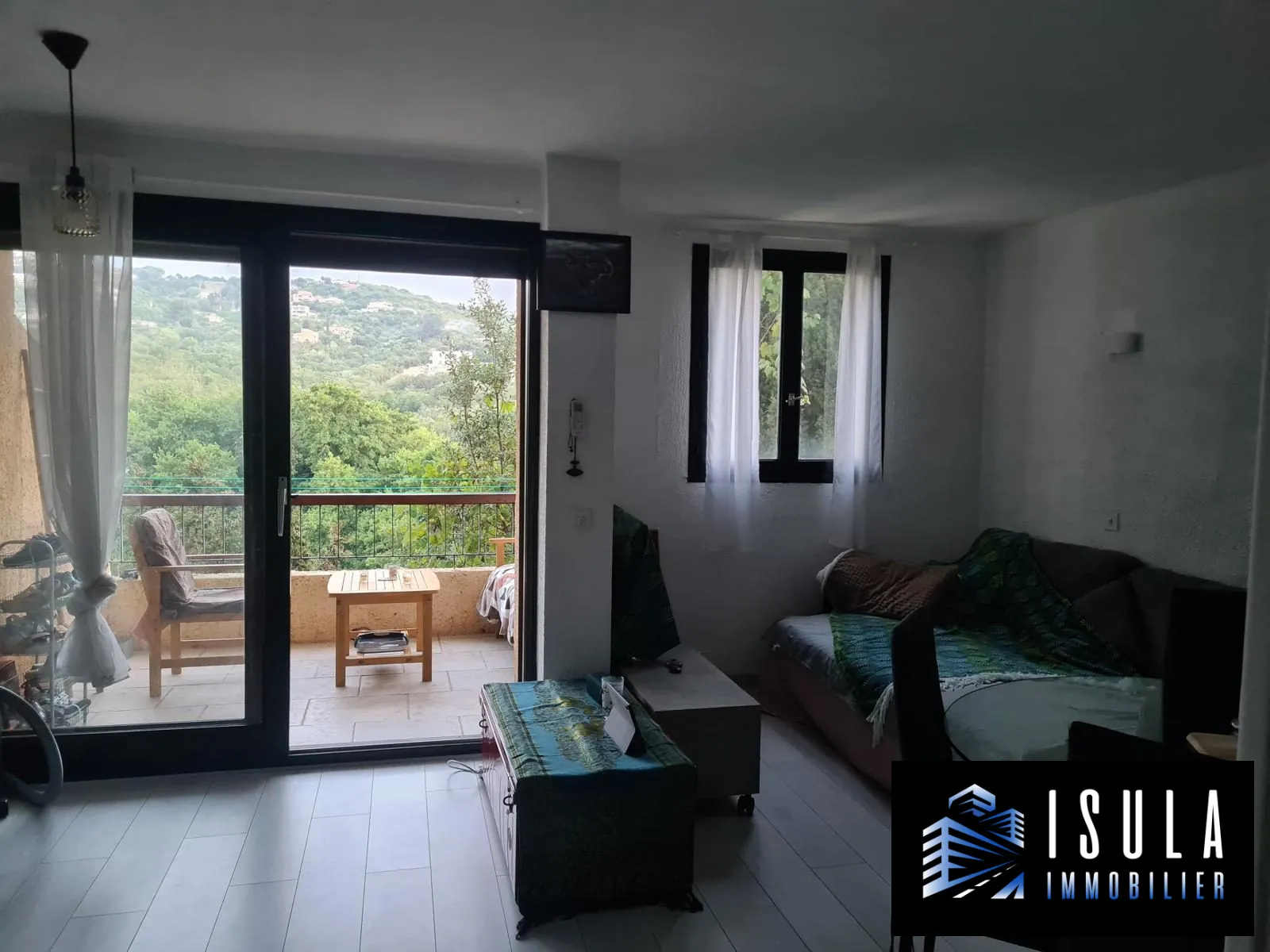 Bel appartement F2 neuf à Porticcio, Résidence Terra Bella