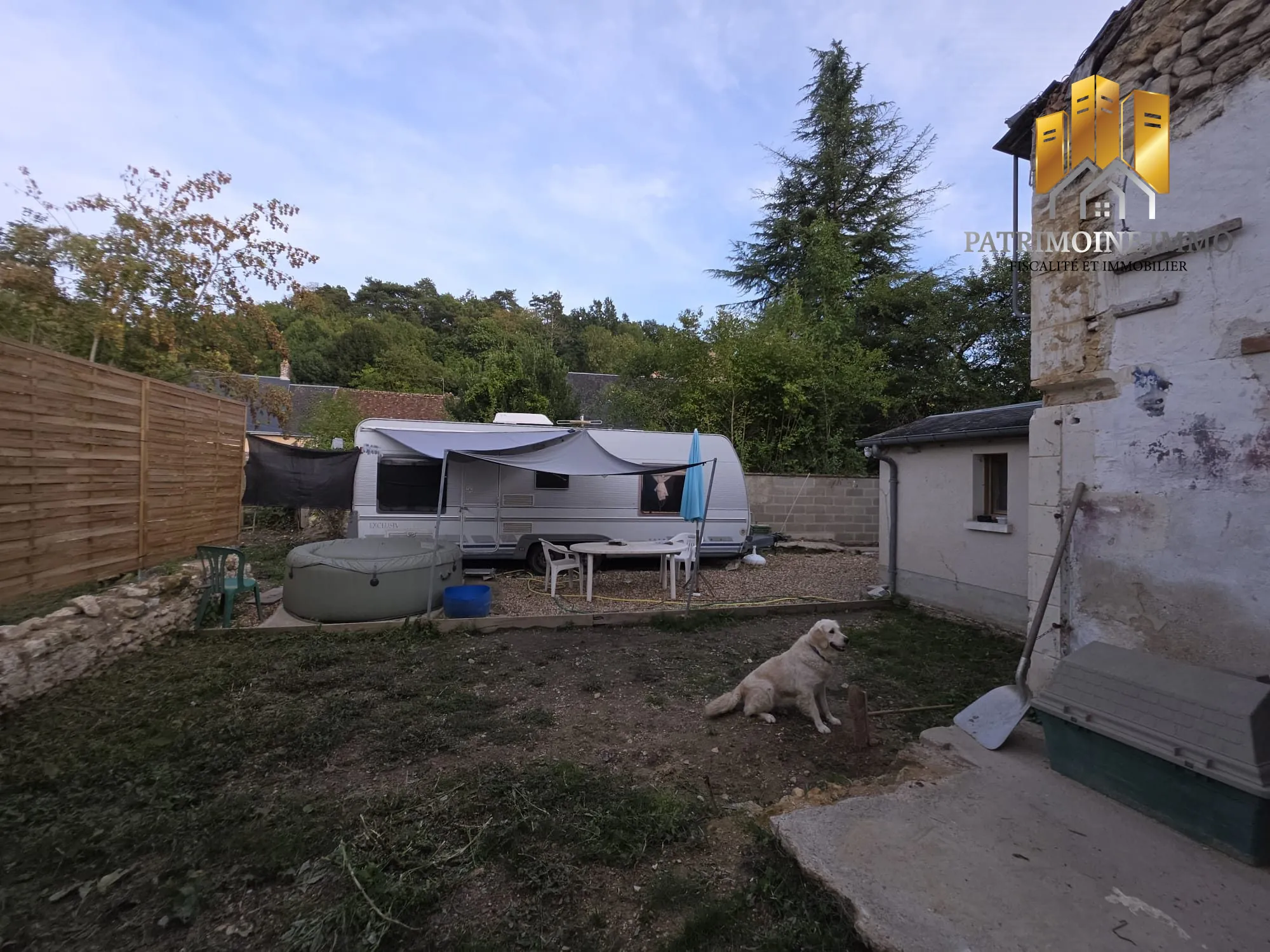 Maison à rénover de 111 m² avec terrain de 448 m² à Chenu en Sarthe