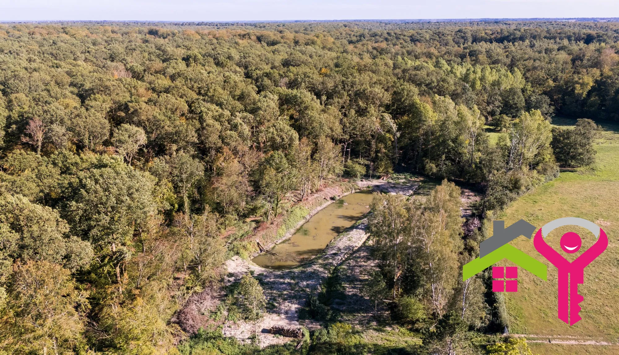 Étang de loisirs à Preux-au-Bois - Terrain de 1 hectare idéal pour la détente et la nature