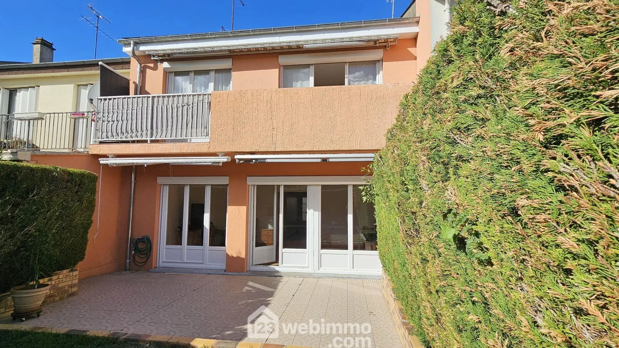 Maison individuelle de 104m² avec jardin, terrasse et garage à Le Malesherbois