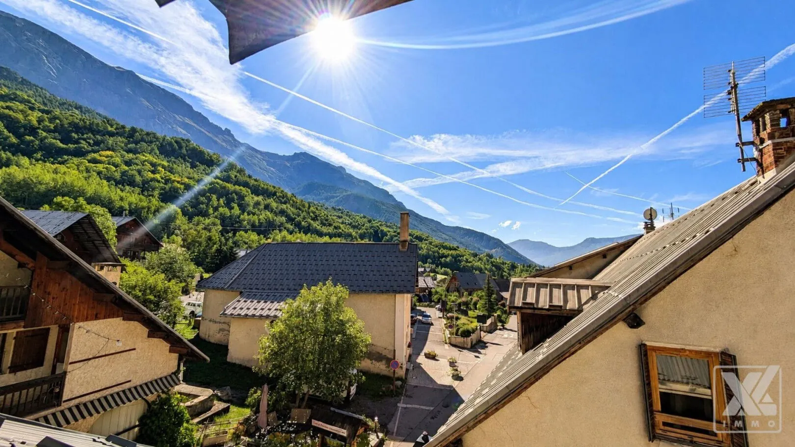 Appartement T3 à rénover à Pelvoux, proche des pistes, idéal investissement ou résidence secondaire