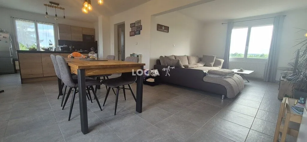 Maison lumineuse de 115 m² avec 3 chambres à Collonges-lès-Premières