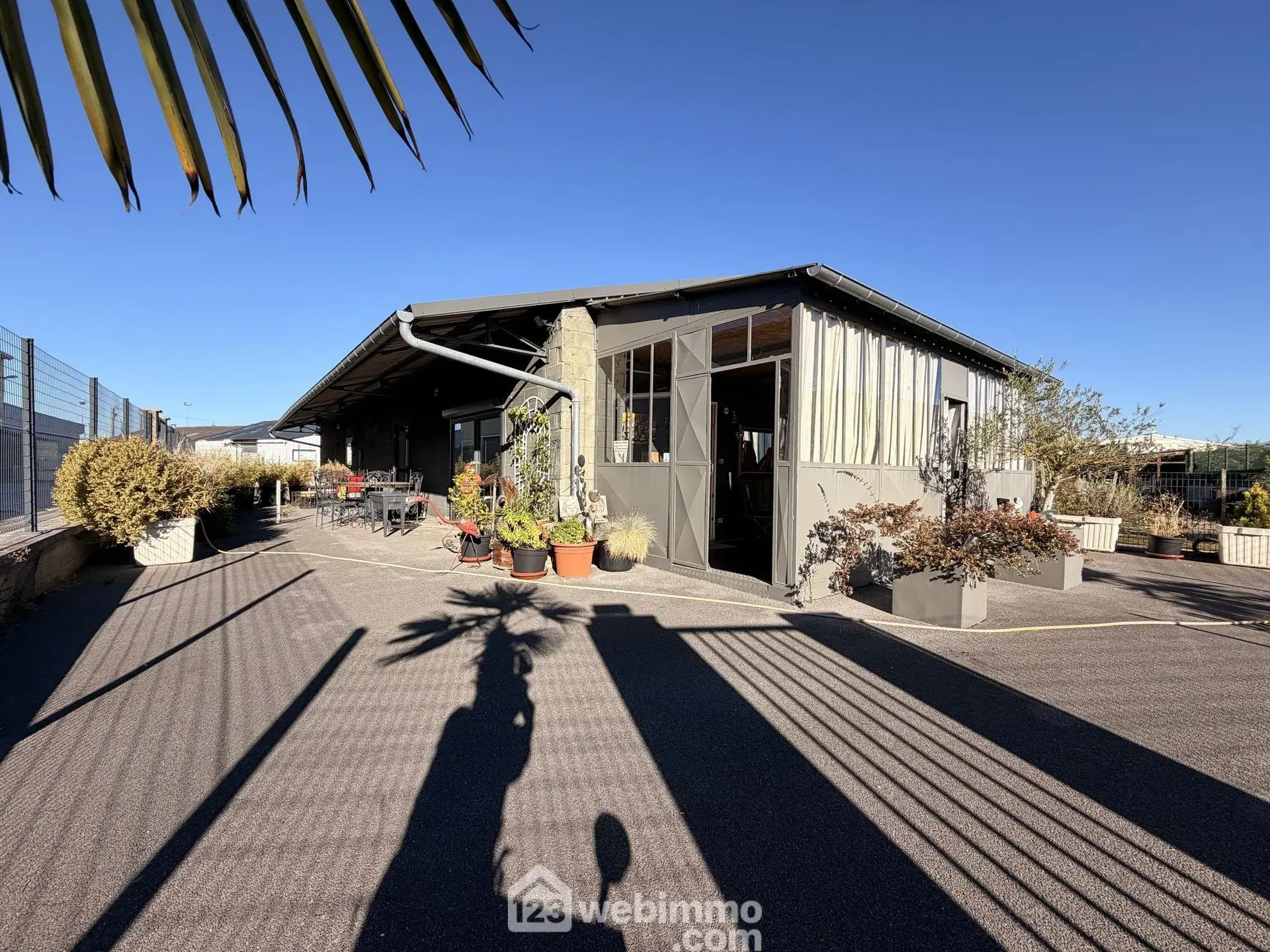 Maison de 160 m² avec terrain arboré à Laon - Projet mêlant vie et travail