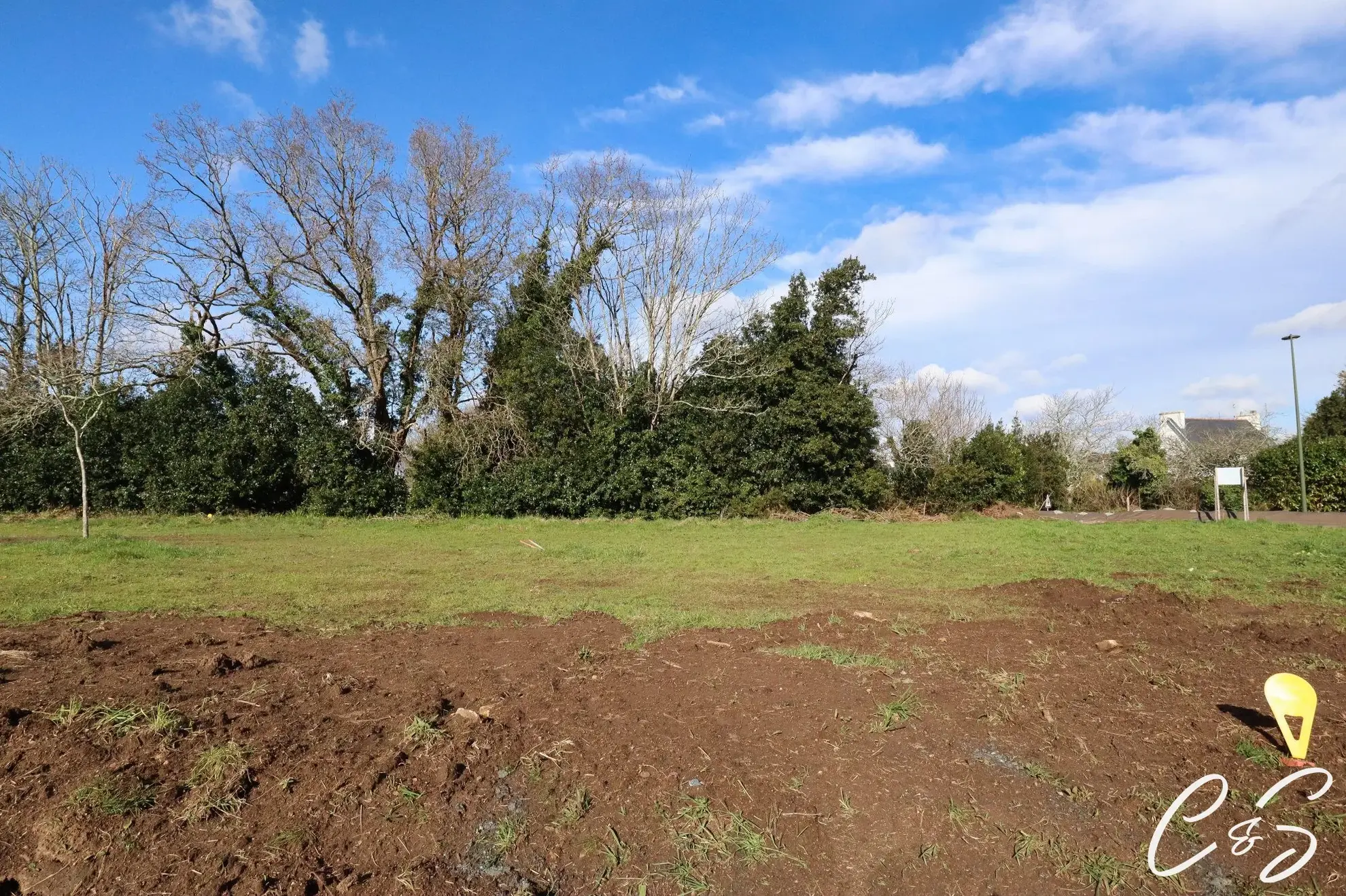 Terrain constructible viabilisé de 631 m² à Loctudy proche port et plages