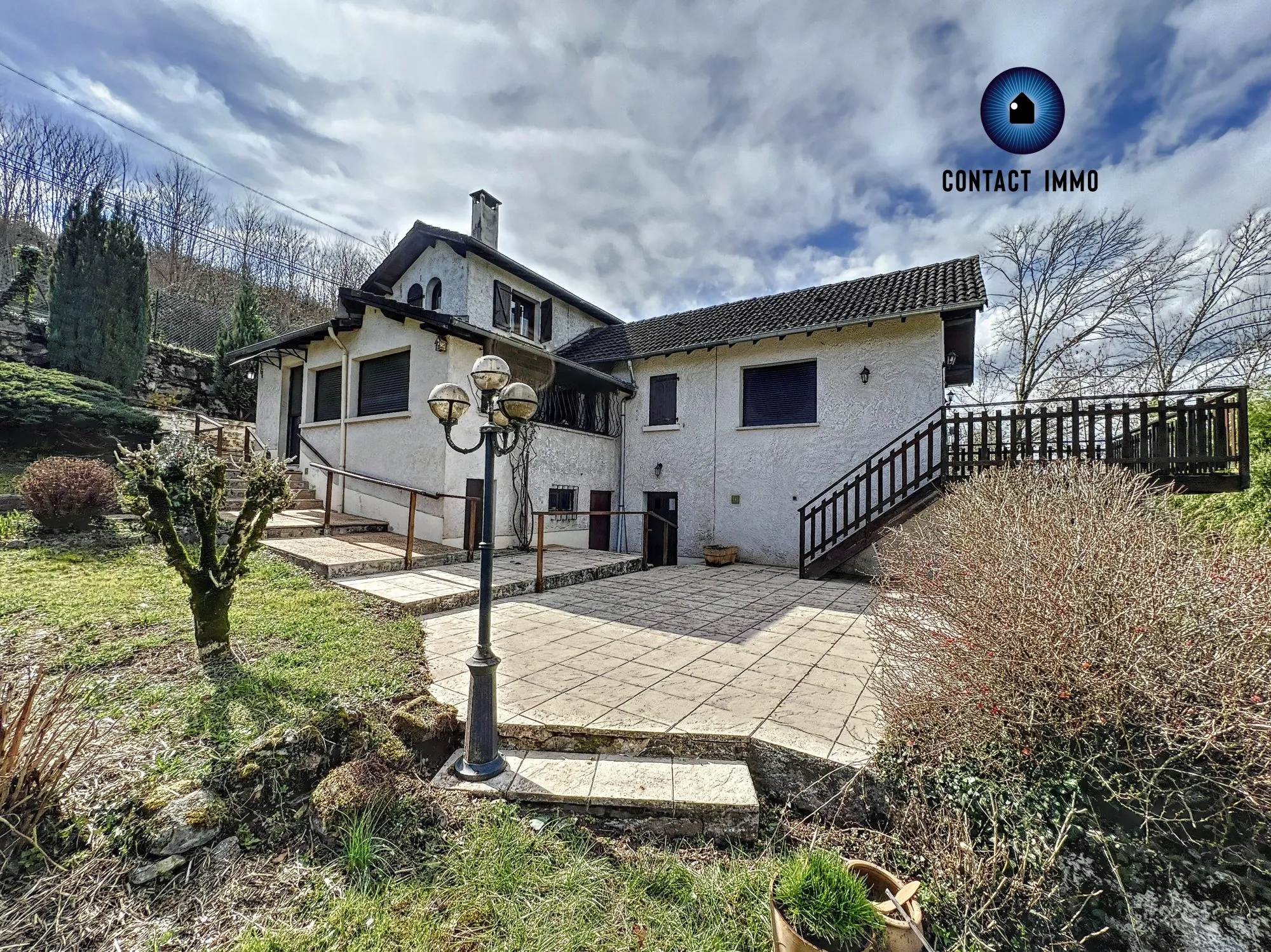 Belle maison de 89 m² avec jardin et vue sur la Vézère à Larche