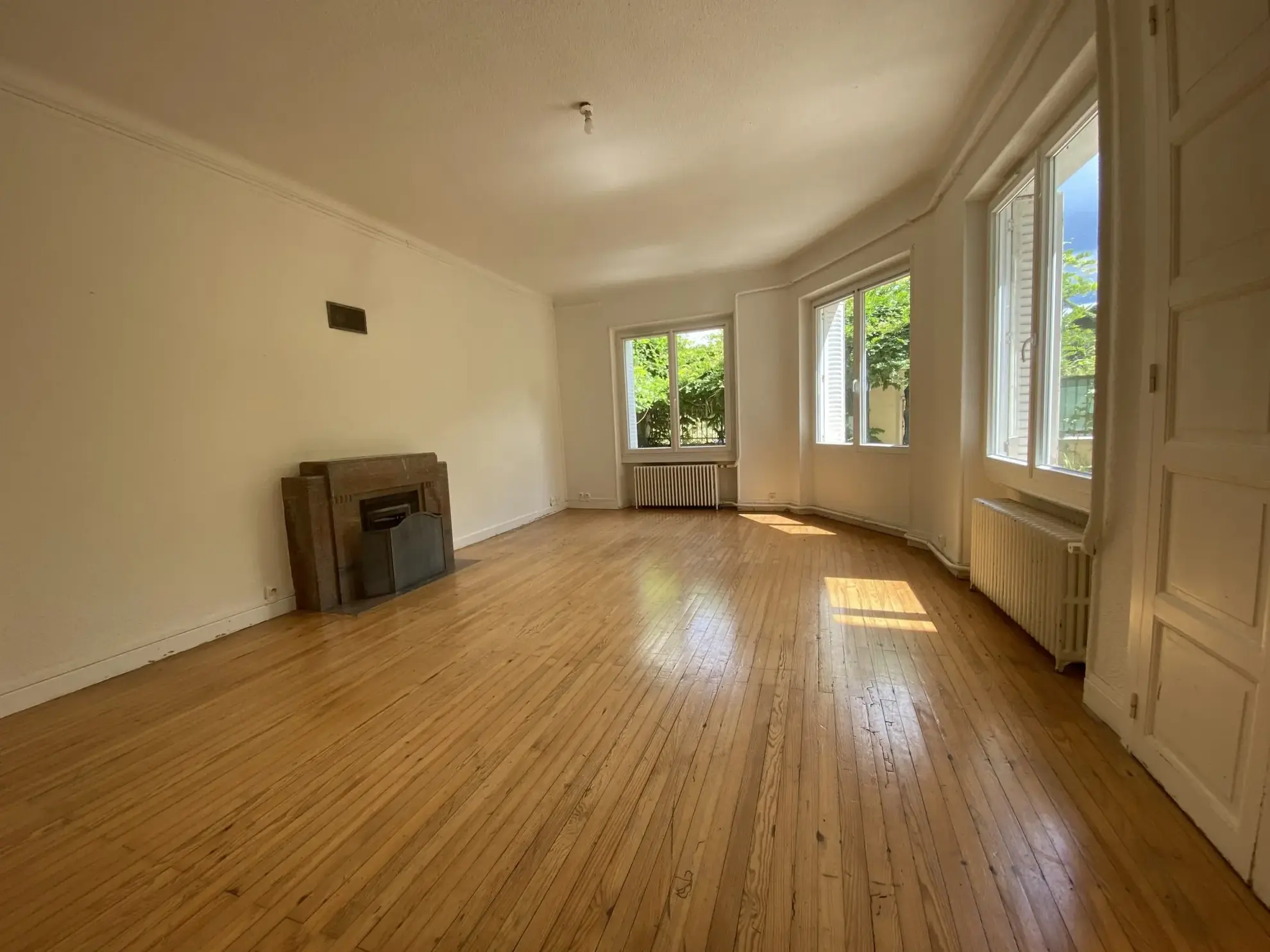Maison à vendre à Saint-Nazaire-en-Royans, 136 m² avec jardin et potentiel d’aménagement
