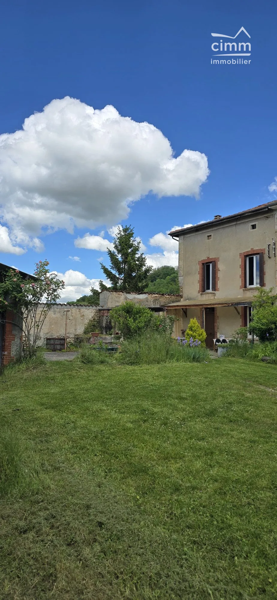 Maison à vendre à Penol - Spacieuse avec grand terrain de 3263 m²