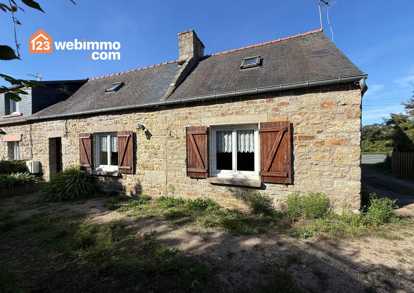 Maison à rénover de 70m² à Ploumilliau, proche Lannion et plages de Saint-Michel-en-Grève