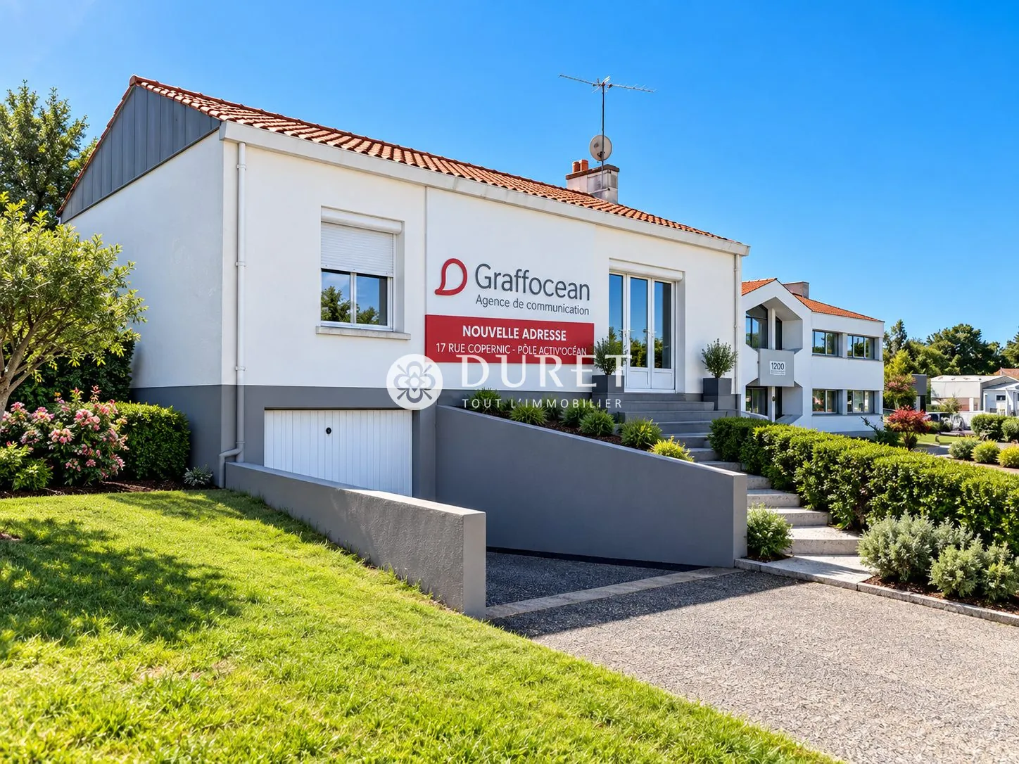Local commercial en vente à Challans 140 m² avec garage et réserve