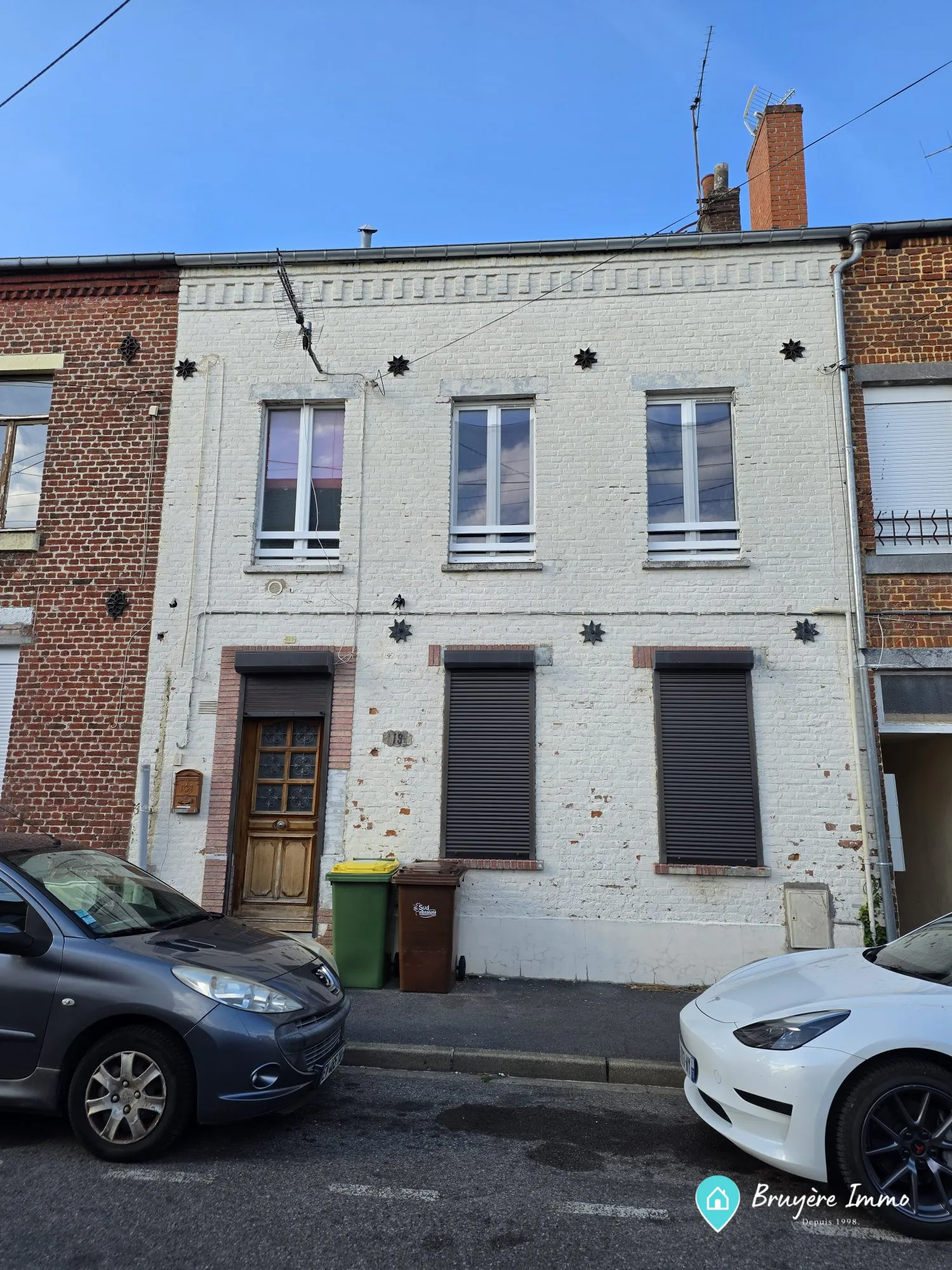 Maison à rénover à Fourmies avec garage, 3 chambres, et fort potentiel