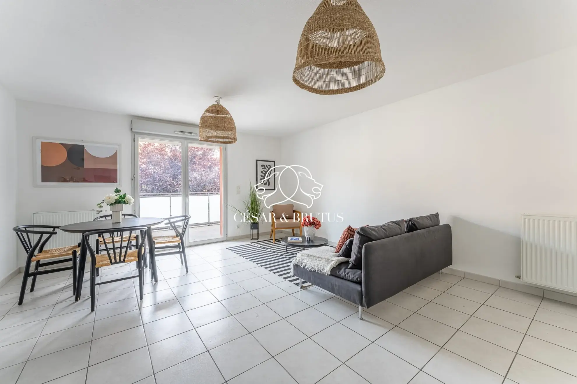Appartement T3 avec terrasse à Vénissieux, proche Lyon 8ème, sécurisé et lumineux