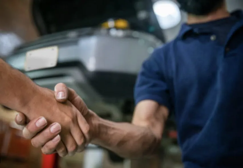 Garage automobile à vendre à Saint-Malo - Opportunité clé en main
