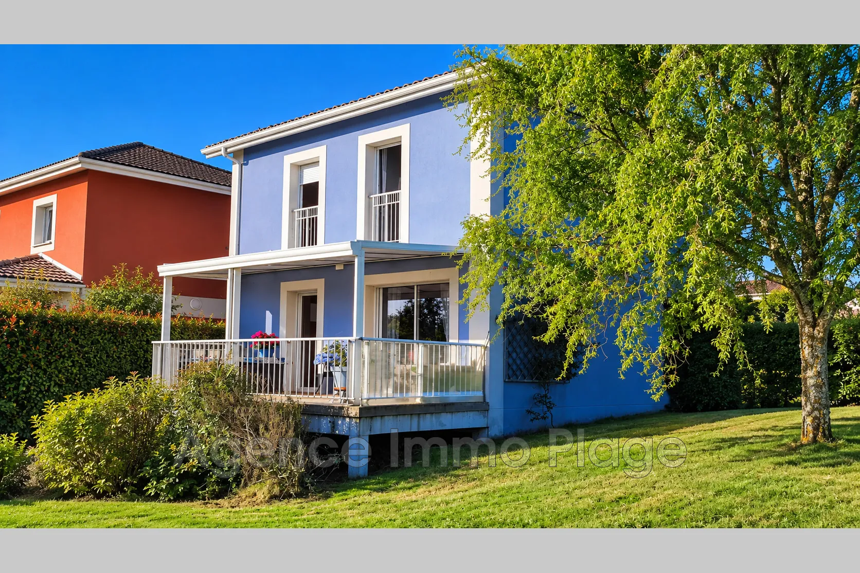 Maison en duplex avec 3 chambres, garage et piscine à Soulac-sur-Mer