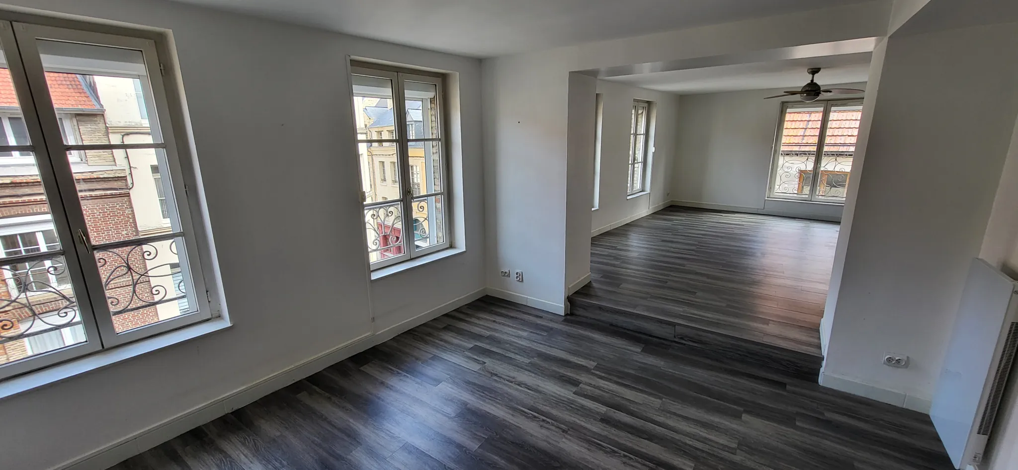 Appartement F4 en centre-ville de Dieppe avec vue sur rue et ascenseur