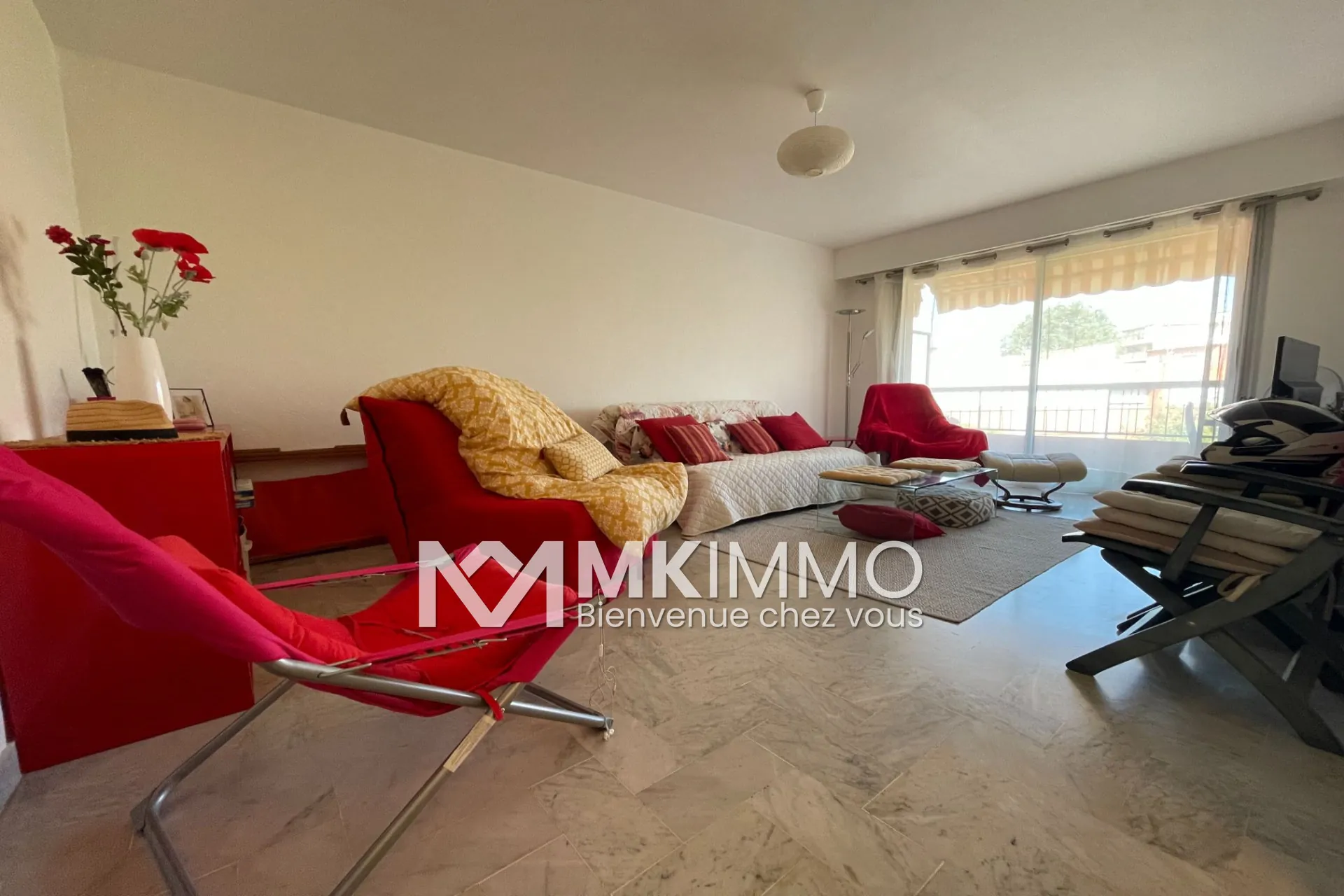 À vendre appartement 2 pièces de 47 m² à Cagnes-sur-Mer avec terrasse et parking